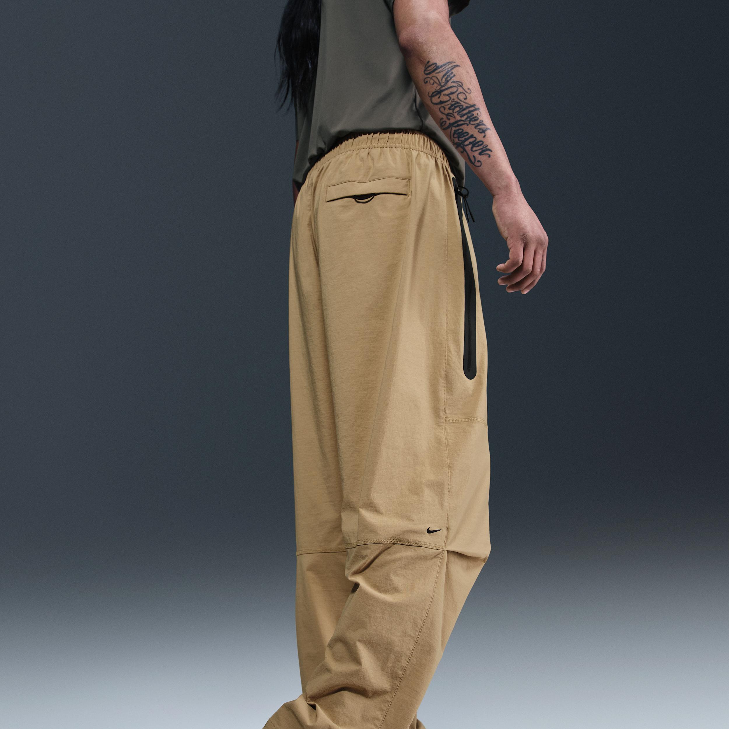 Nike Men's Tech Woven Oversized Pants Product Image