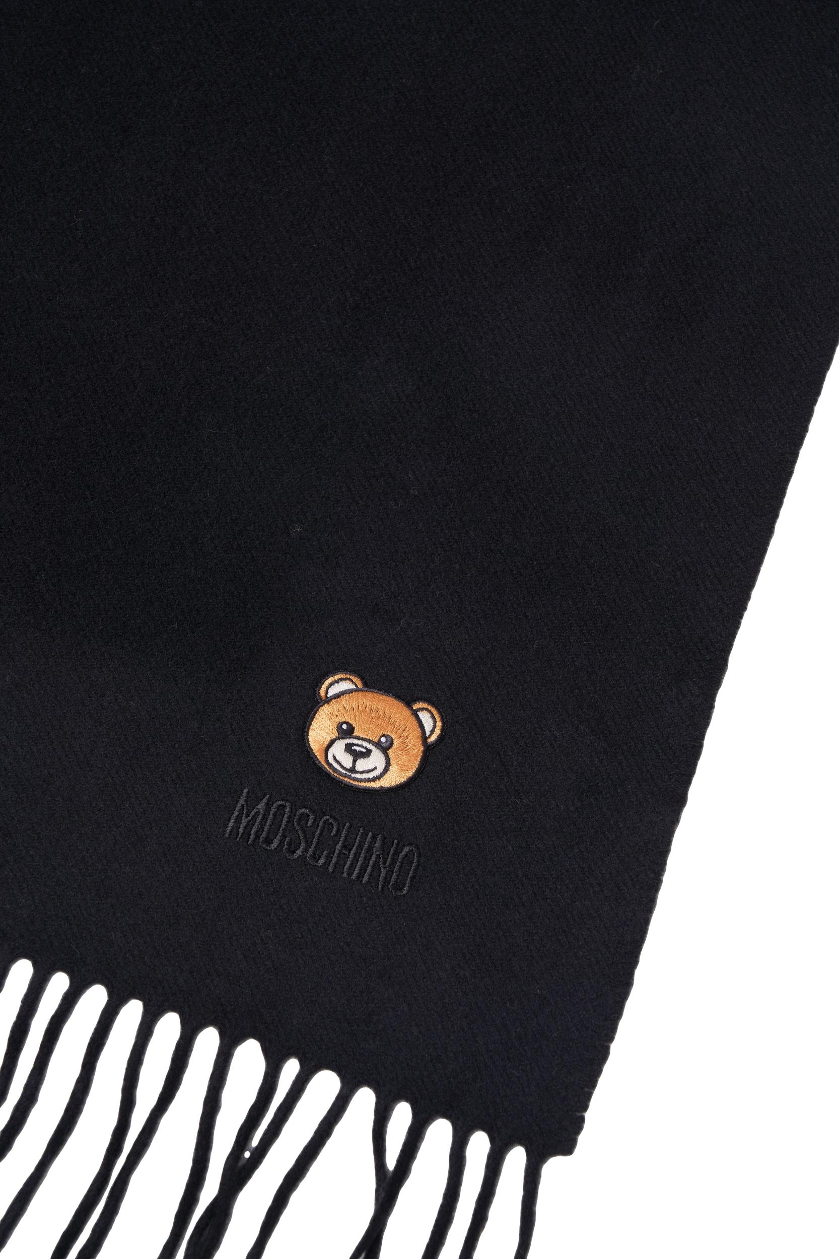 Scarf with fringes Product Image