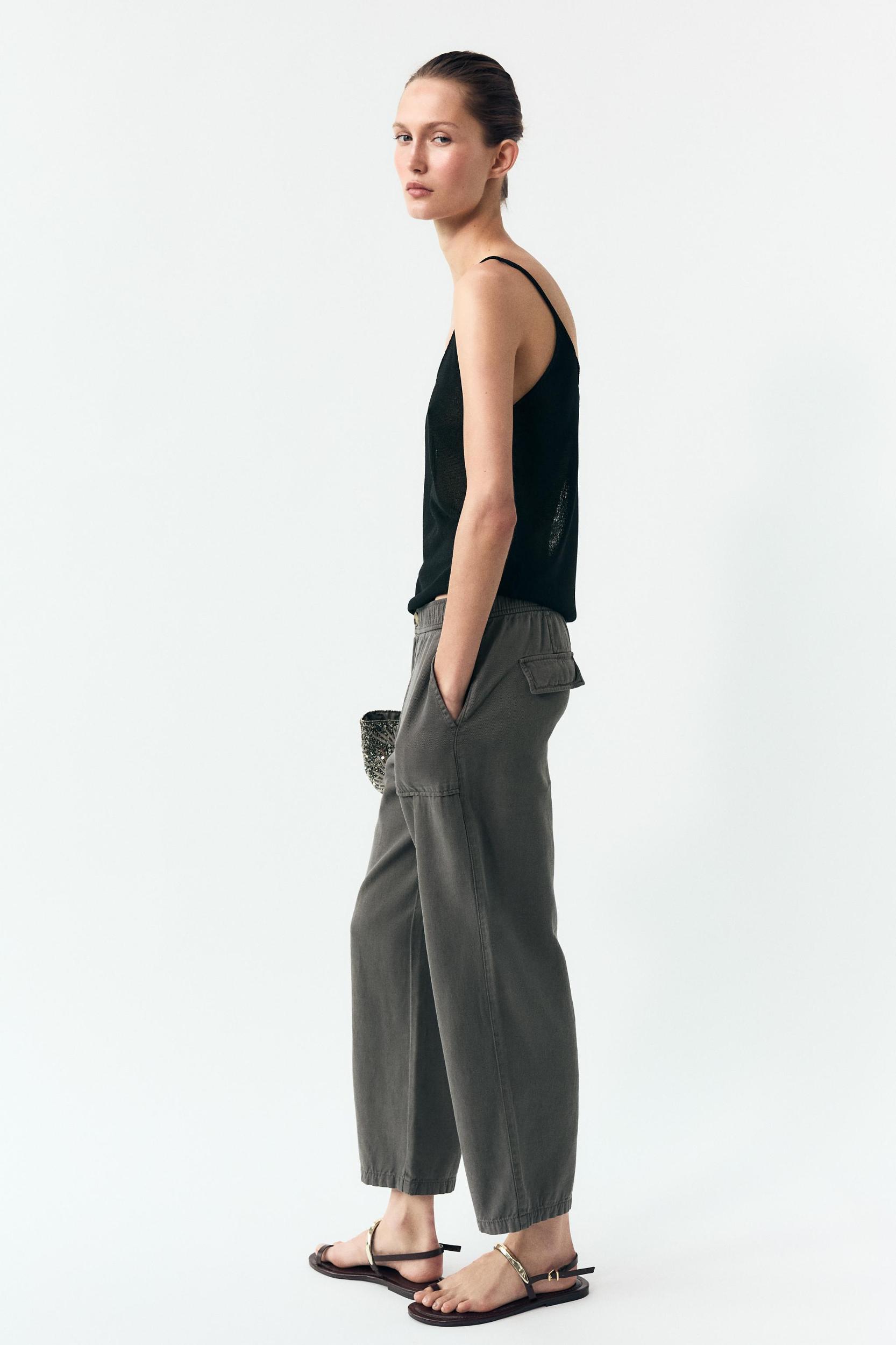 ELASTIC WAIST PANTS Product Image