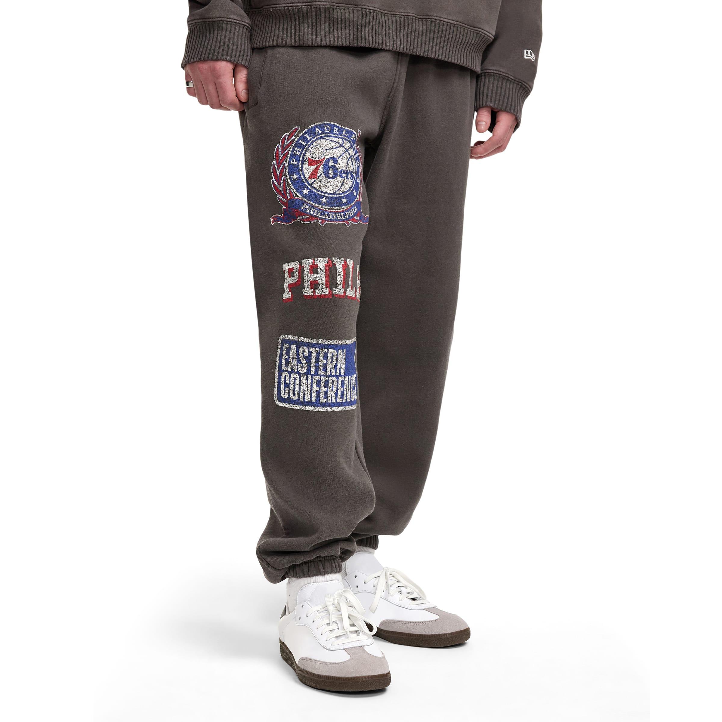 Boston Celtics Oversized Essentials Sweatpants Male Product Image