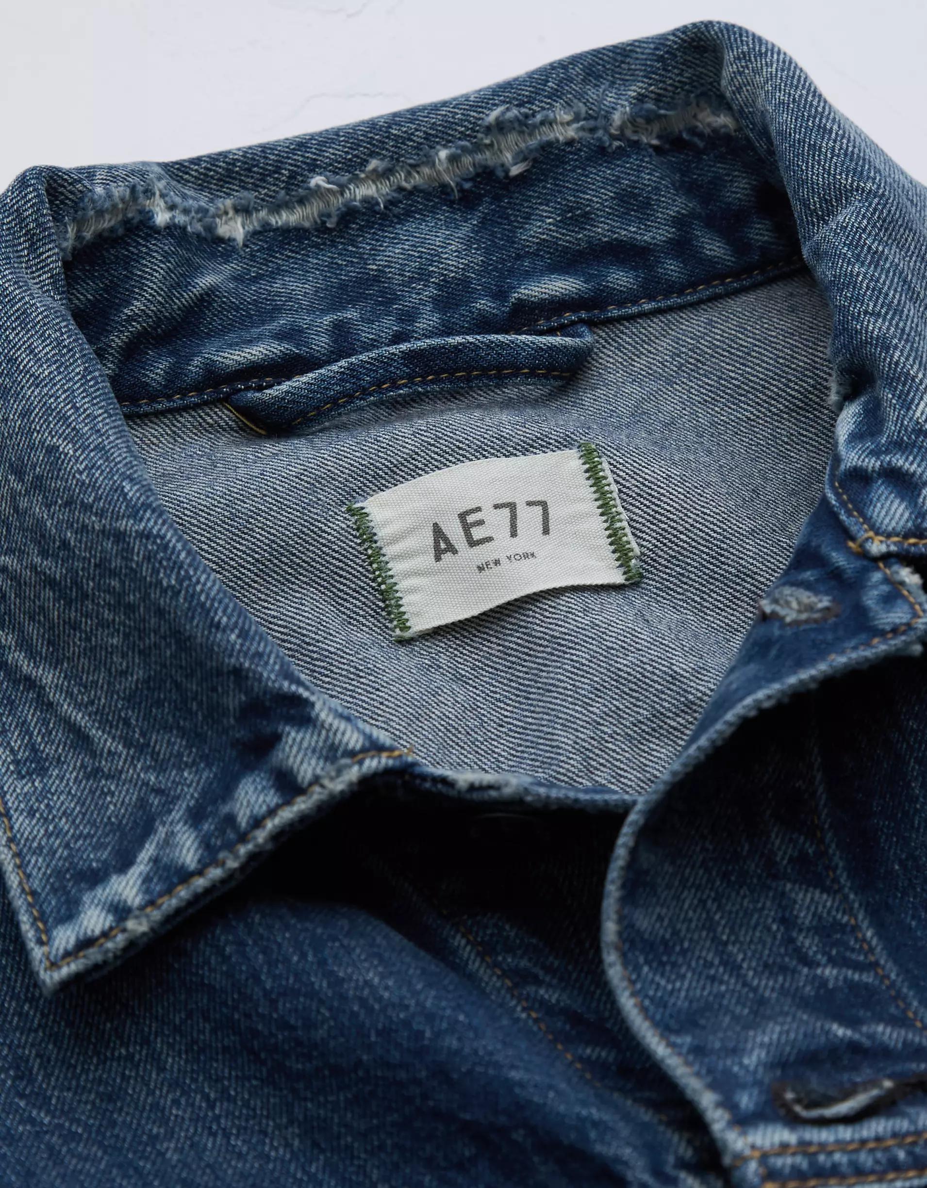 AE77 Premium Denim Trucker Jacket Product Image