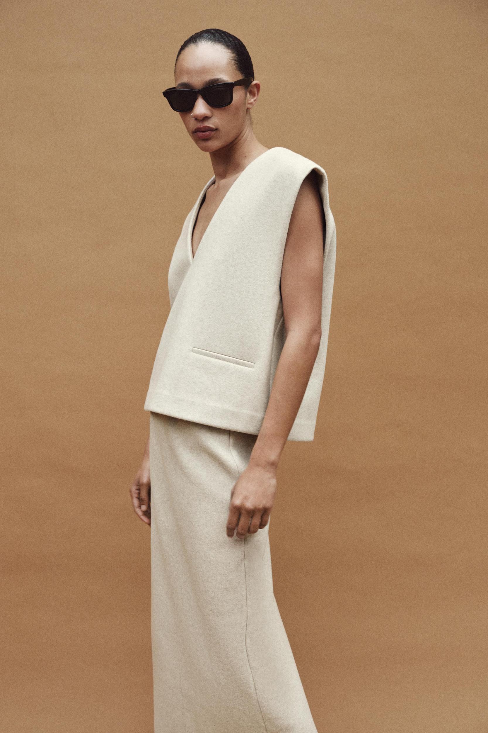 SOFT MIDI SKIRT Product Image