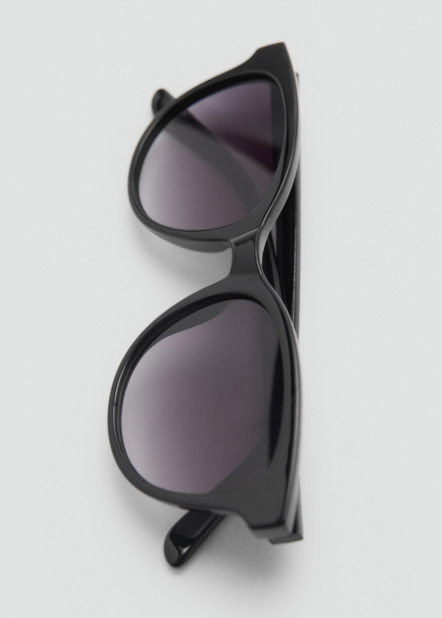 Resin frame sunglasses - Women | MANGO USA Product Image