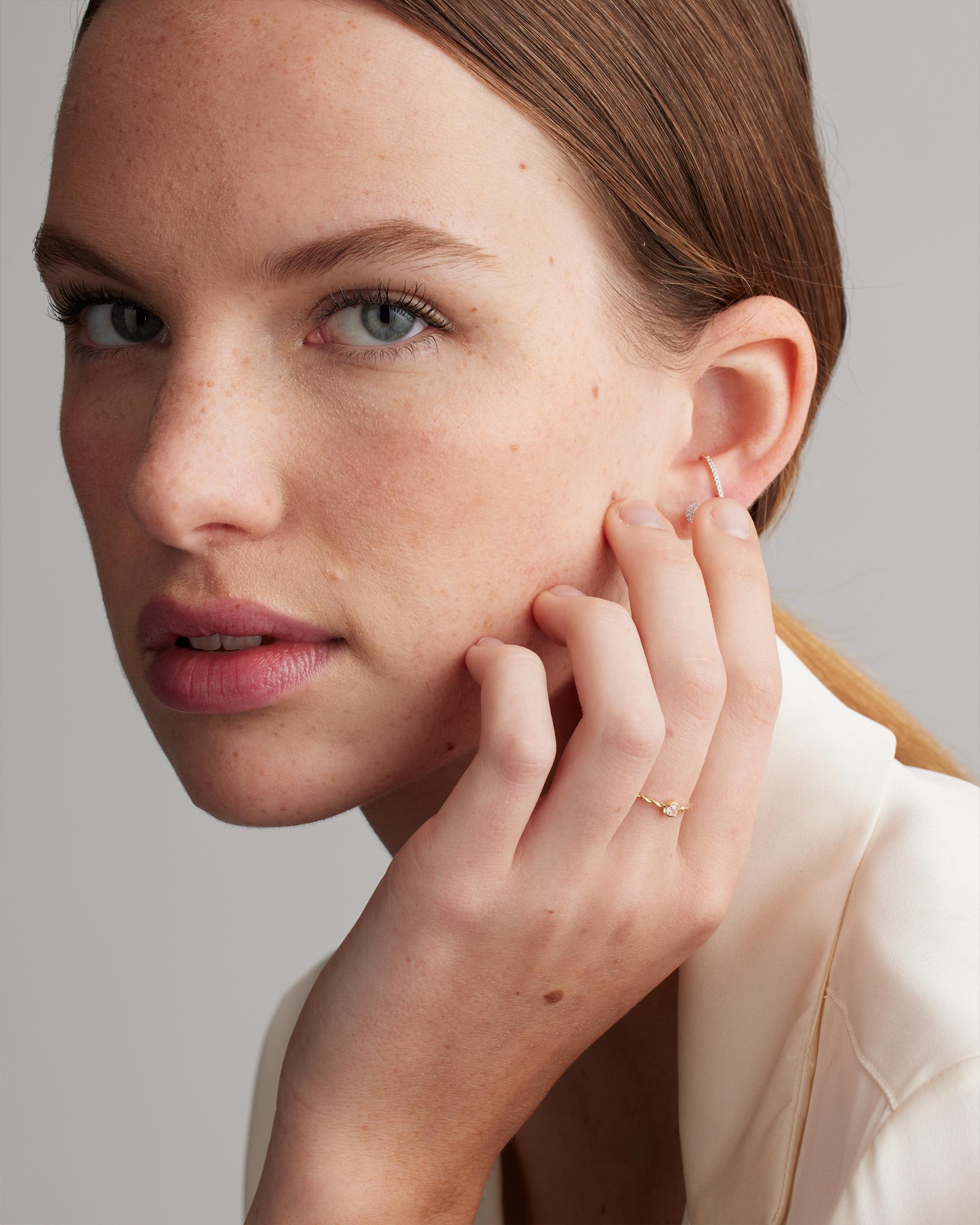 Quince | Women's 14K Gold Solo Diamond Twist Ring Product Image