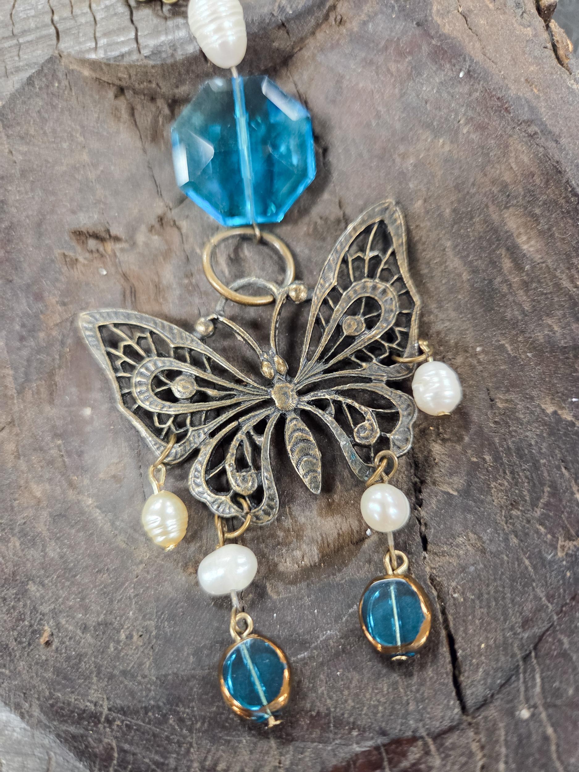 Crysalis Hand Made Necklace Product Image