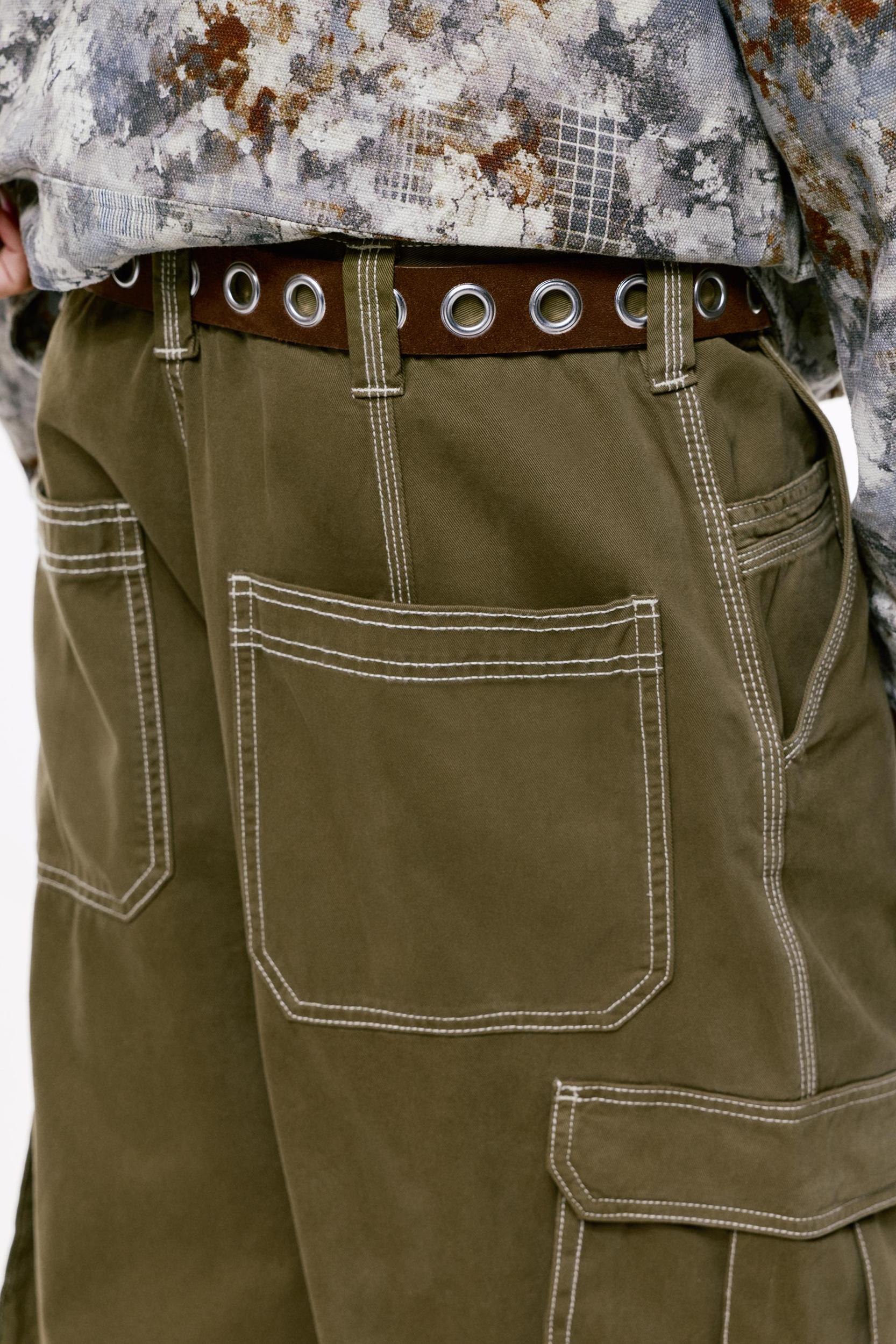 Baggy cargo trousers Product Image
