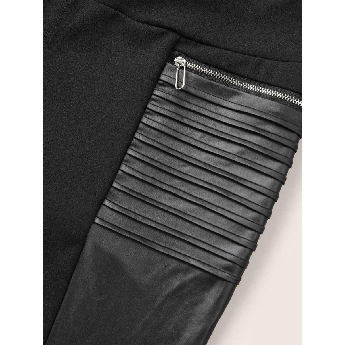 Plus Size Zip Detail Wideband Waist Patchwork Pocket Pants Women Black Casual Skinny High Rise Everyday Pants BloomChic 18-20/2X Product Image