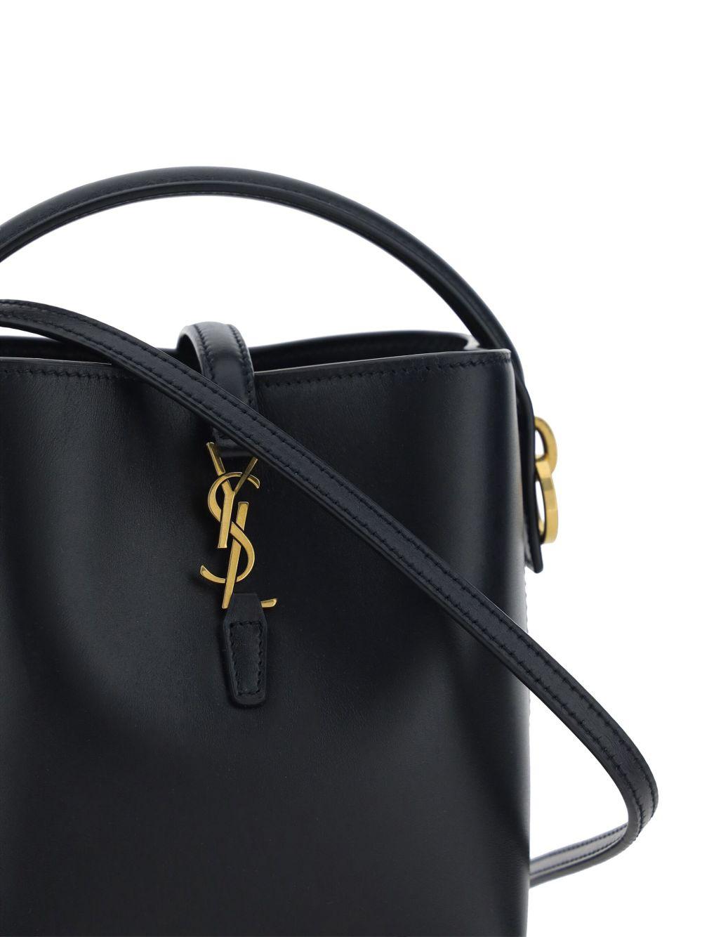 Le 37 leather shoulder bag Product Image