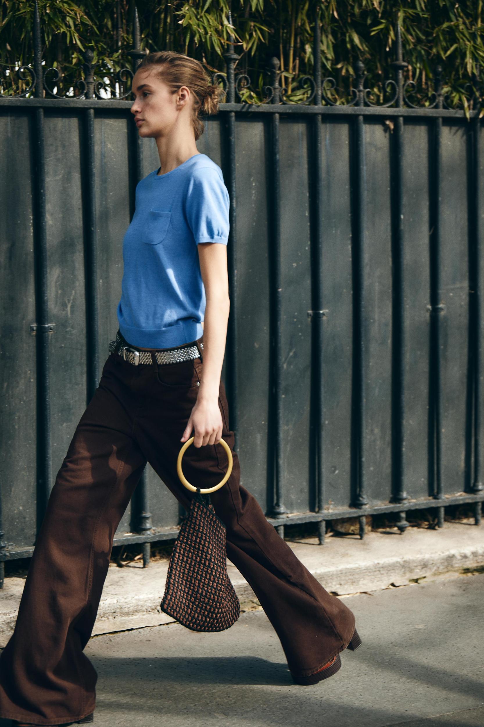 BASIC KNIT SHORT SLEEVE TOP Product Image