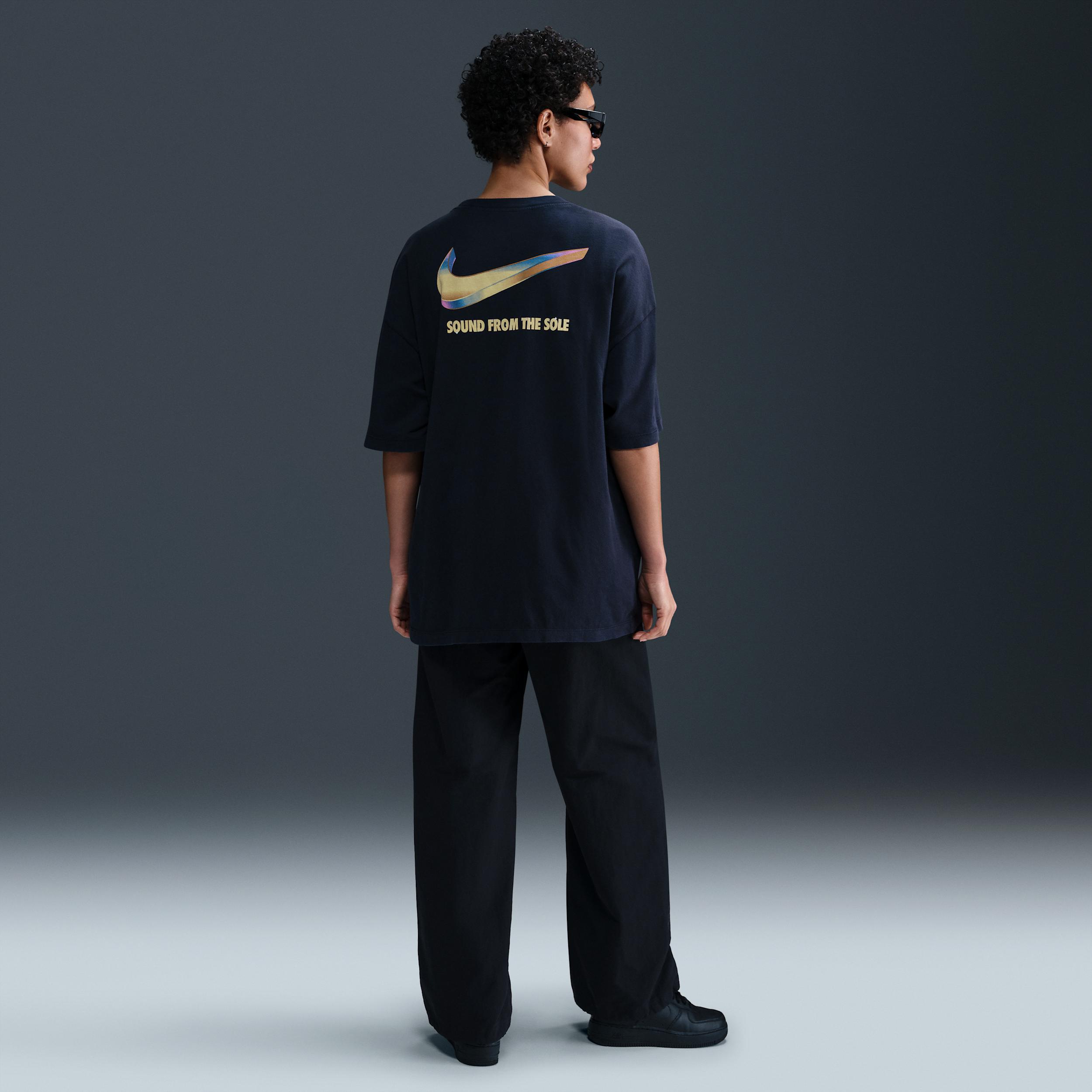 Nike Sportswear Women's Oversized Short-Sleeve T-Shirt Product Image