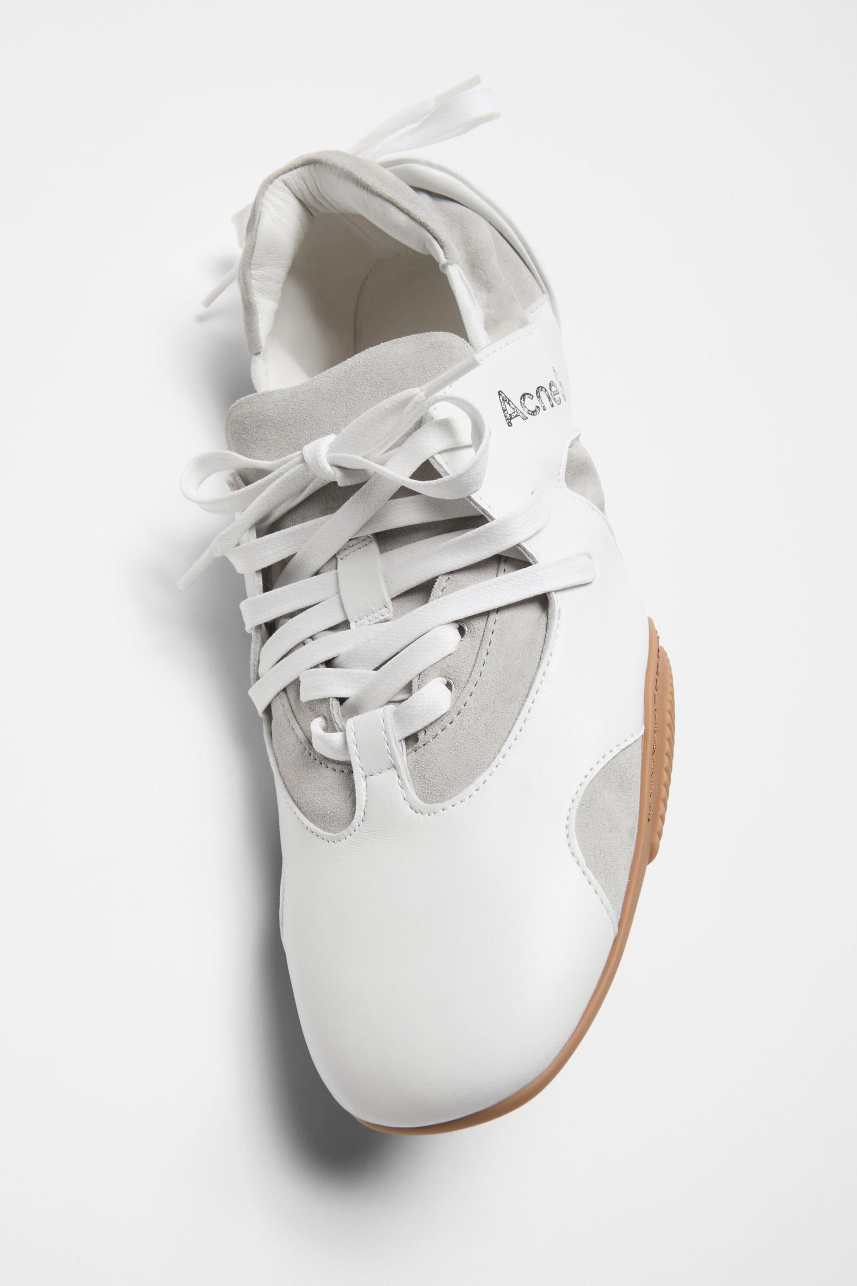Leather lace-up shoes Product Image