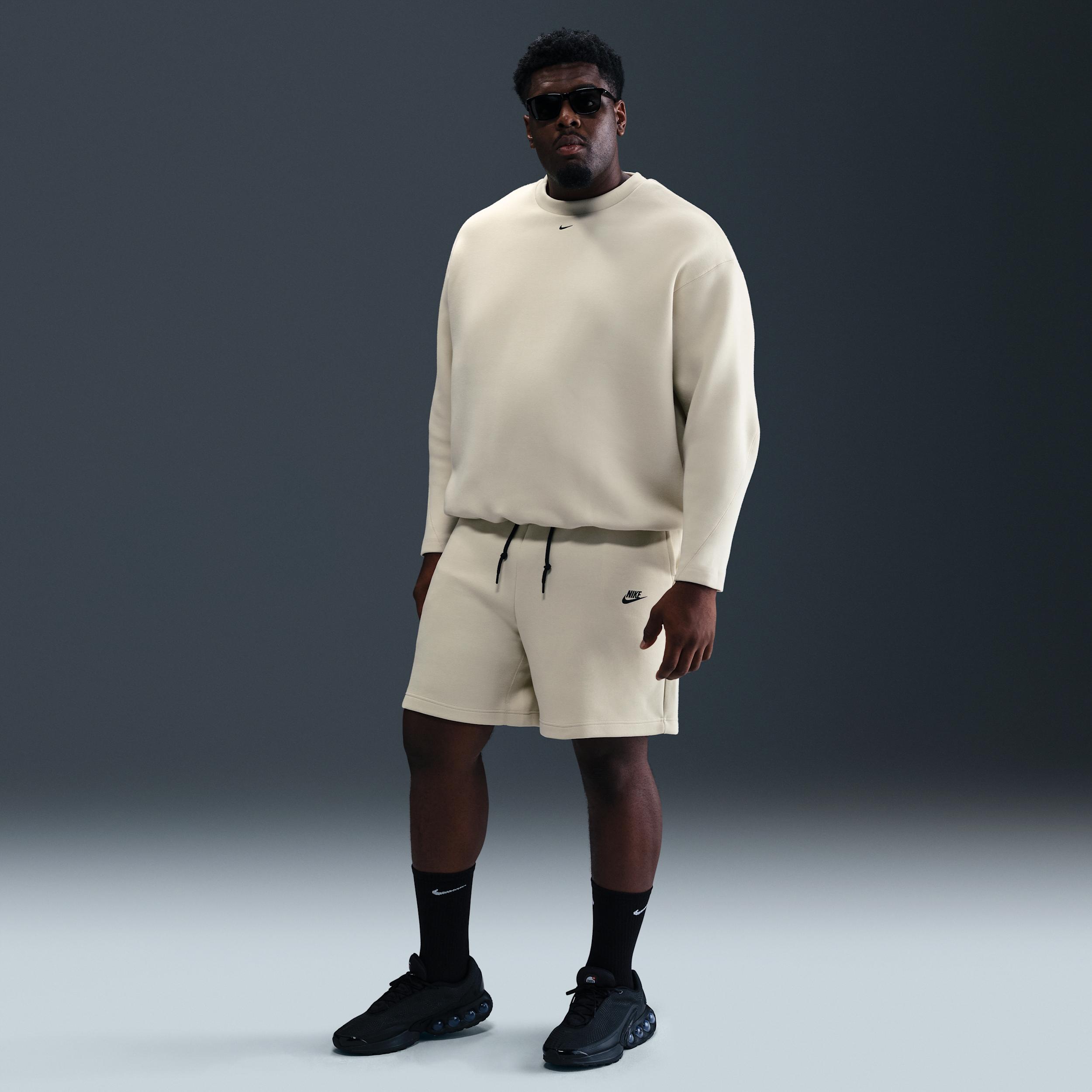 Nike Men's Tech Fleece Crew Product Image