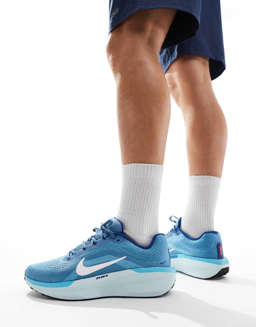 Nike Running Air Winflo 11 sneakers in blue Product Image