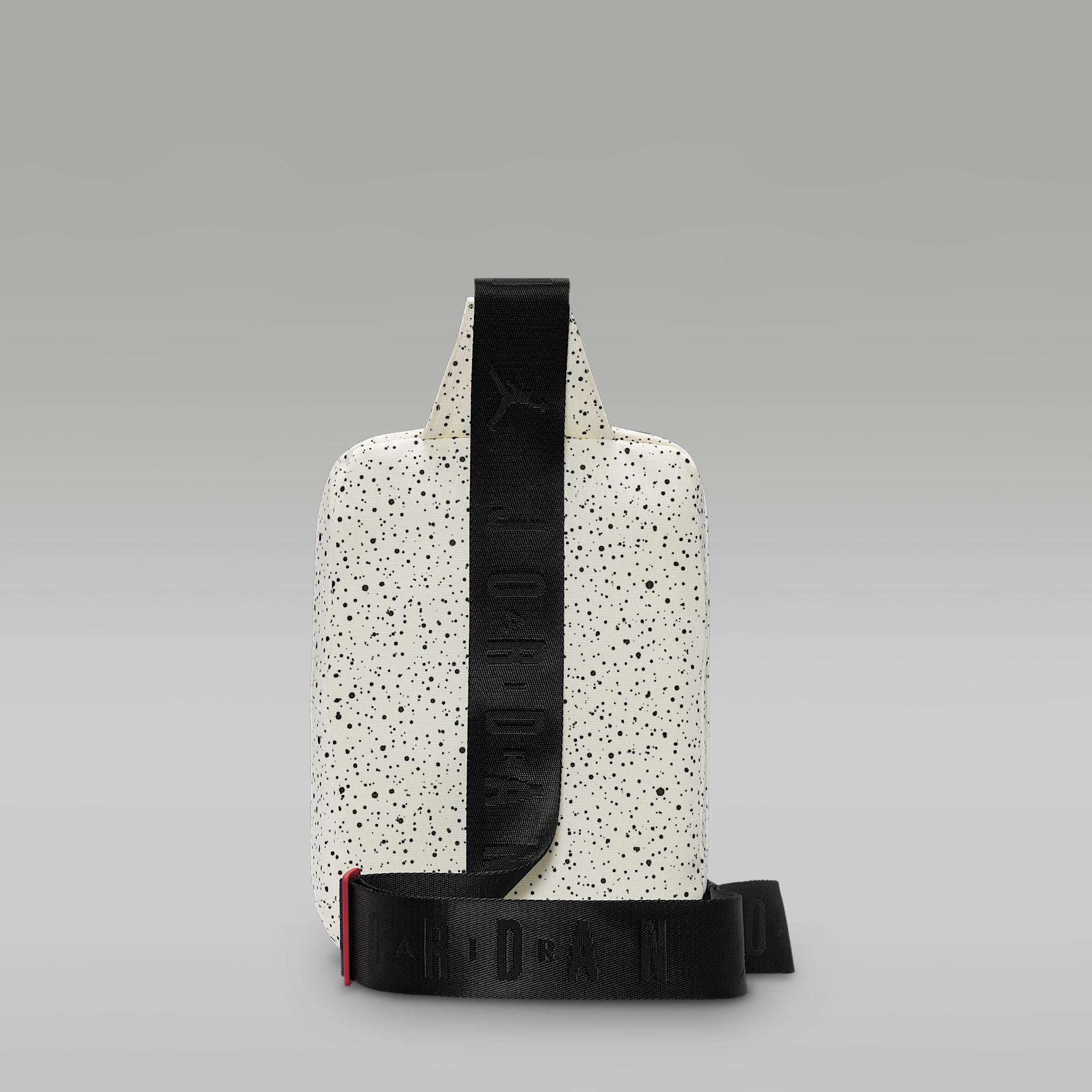 Jordan Collectors Crossbody Bag (3L) Product Image