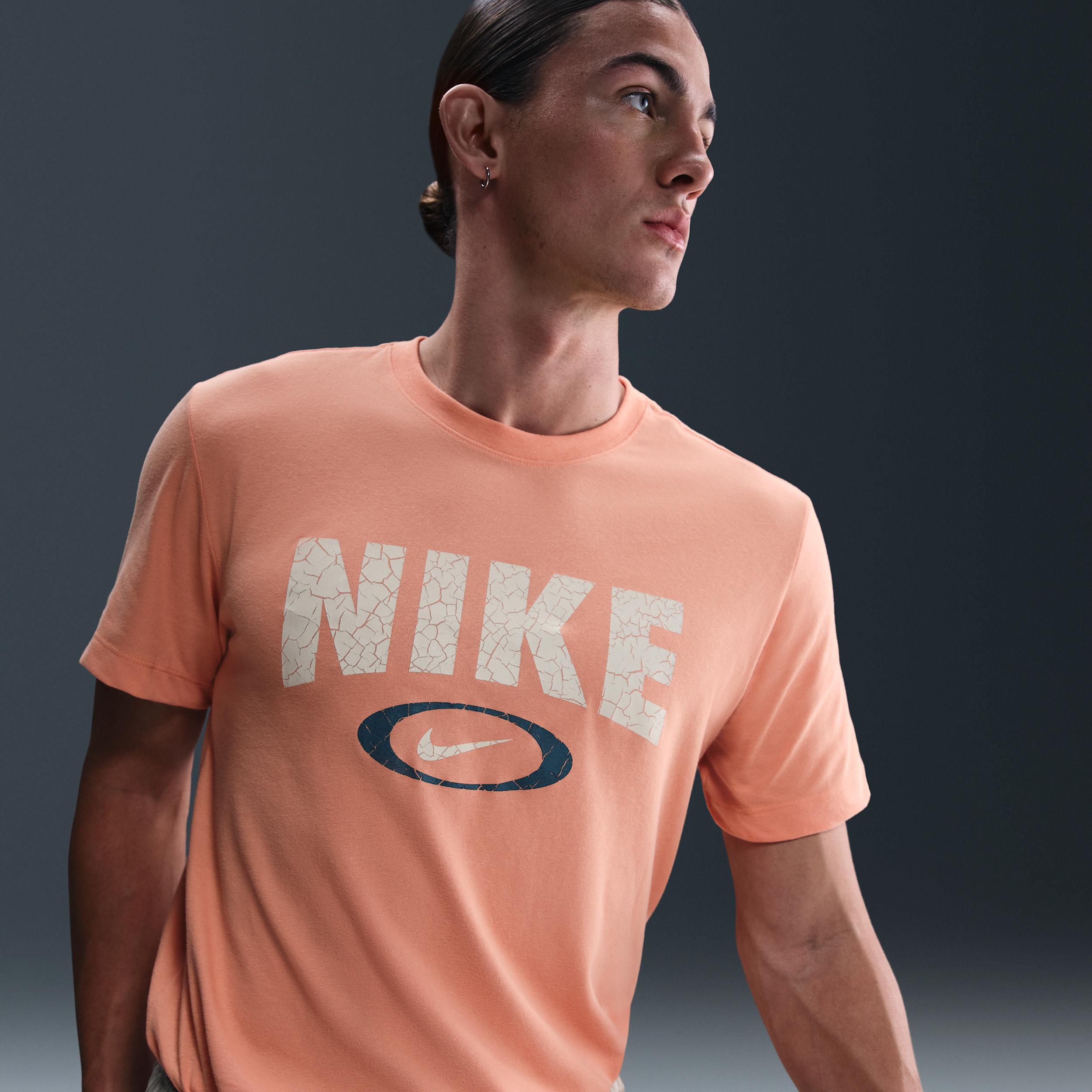 Nike Men's Dri-FIT Fitness T-Shirt Product Image