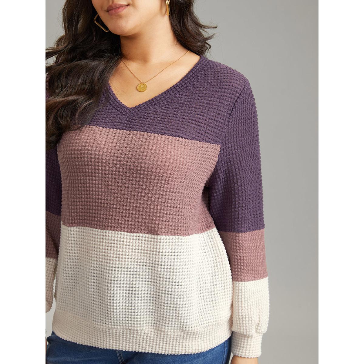 Plus Size Waffle Knit Colorblock Contrast V Neck T-shirt Multicolor Women Casual Waffle Knit Plain V-neck Dailywear T-shirts BloomChic 26/4X Product Image