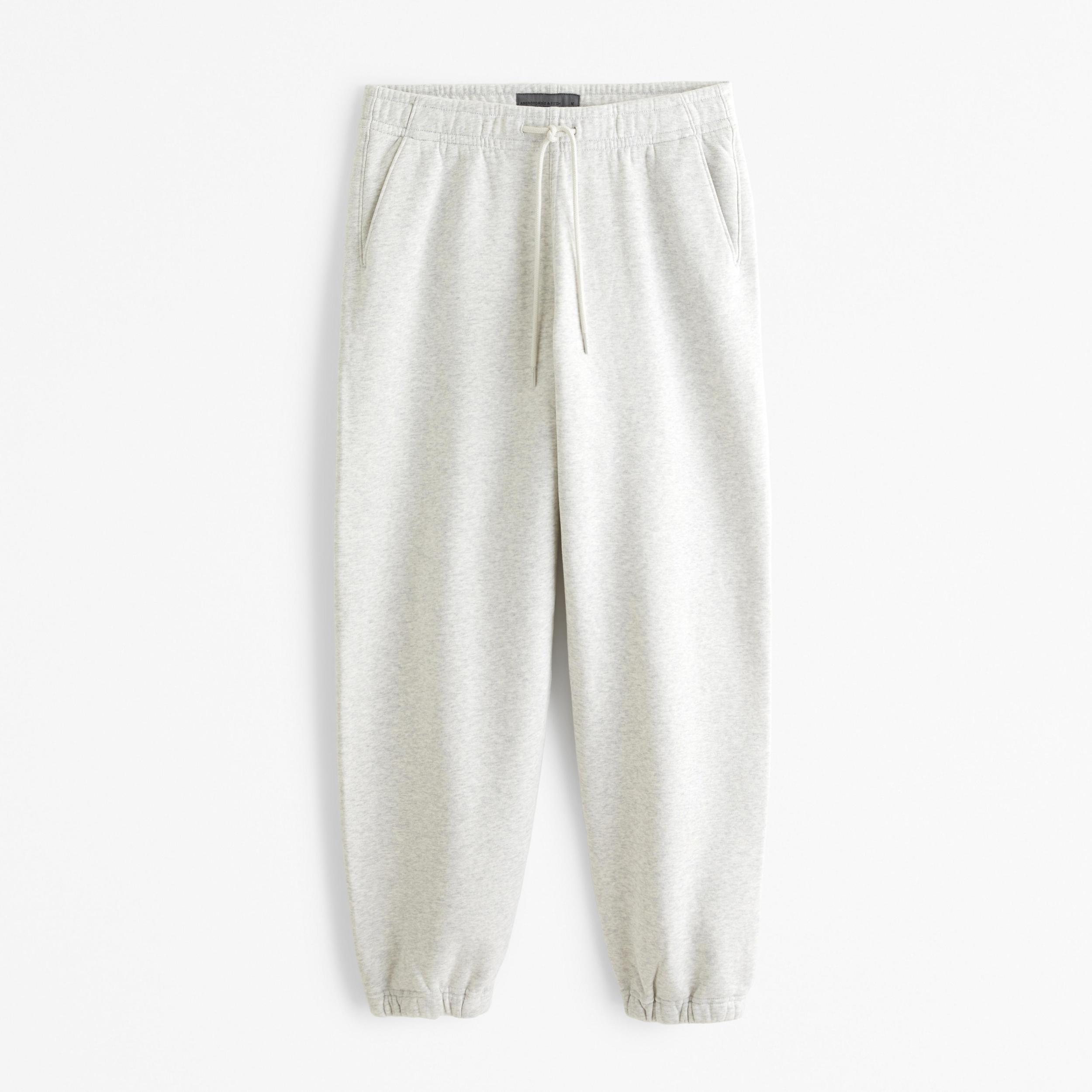 Essential Baggy Sweatpant Product Image
