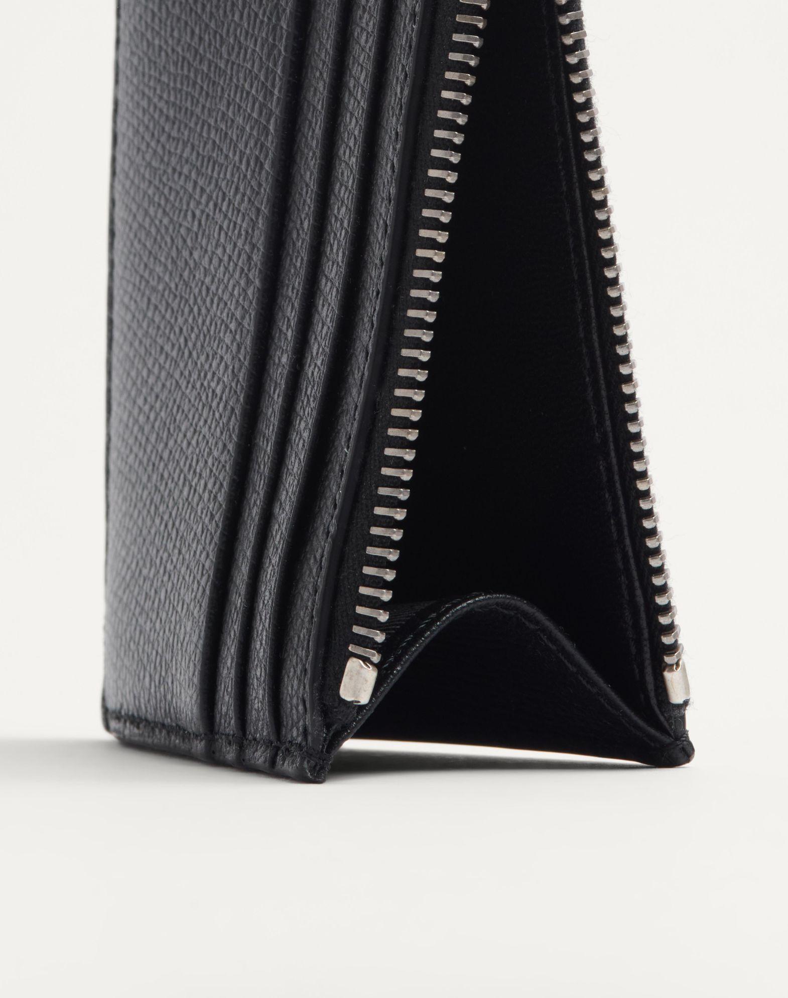 Vlogo Signature Grainy Calfskin Card Holder Product Image