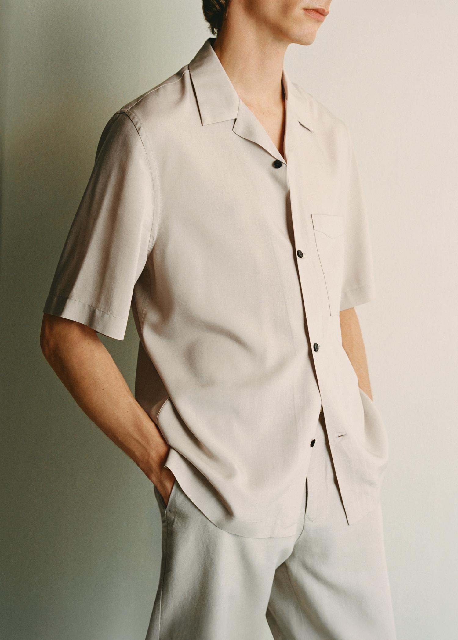 Lyocell shirt with pocket - Men | MANGO USA Product Image