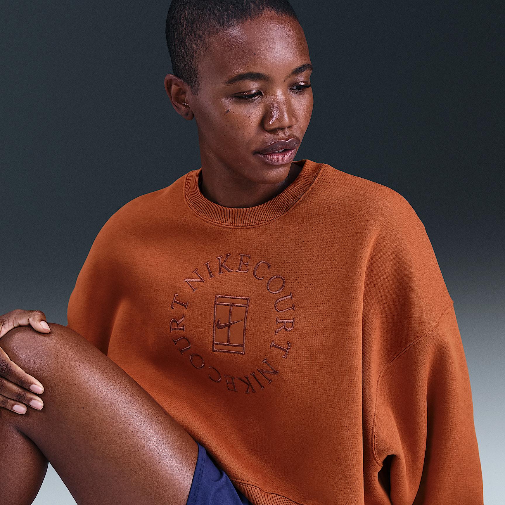 Nike Womens Court Heritage Phoenix Fleece Over-Oversized Crew-Neck Sweatshirt | HJ8988-246 Product Image