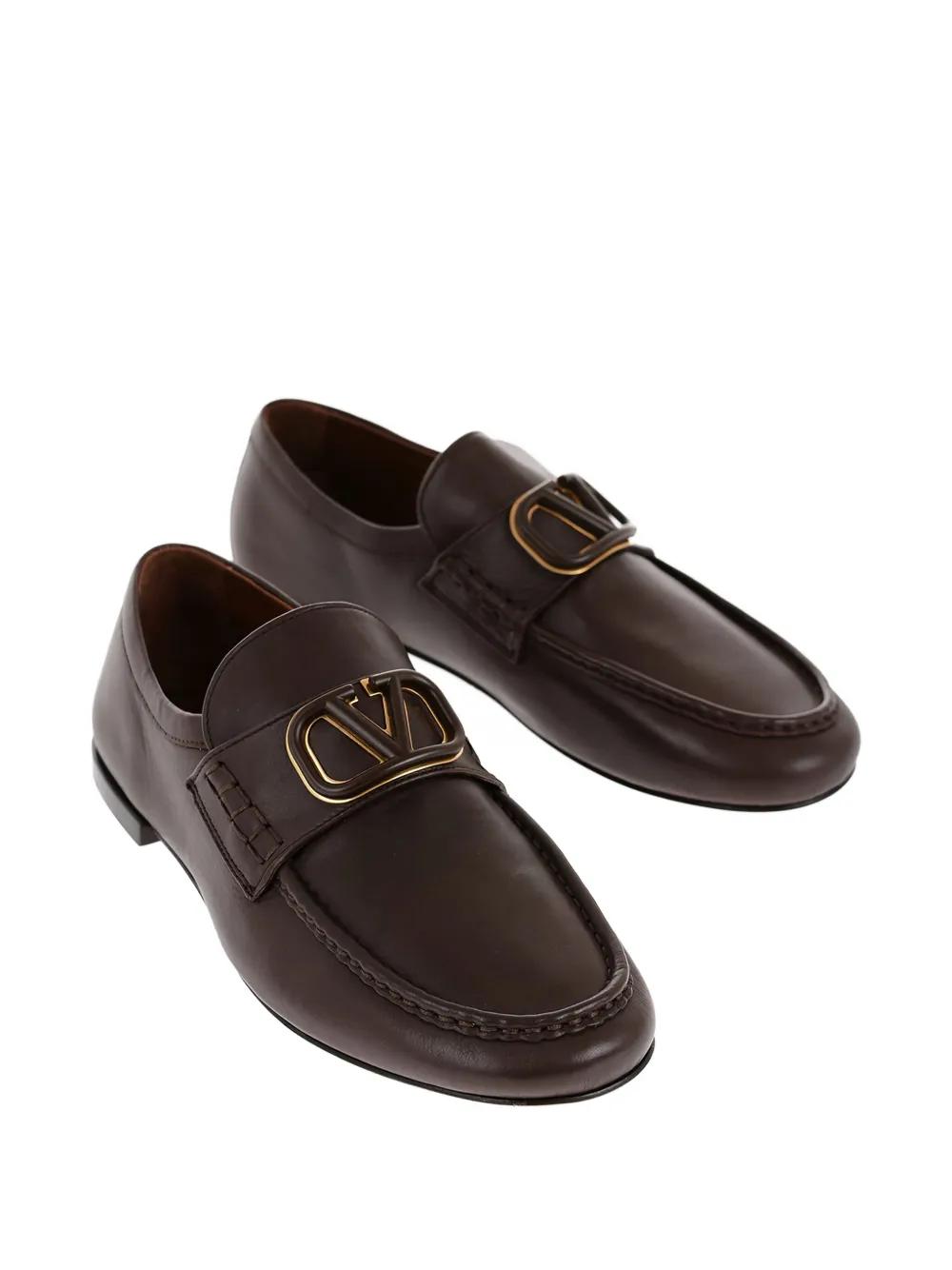 VLogo Signature leather loafers Product Image
