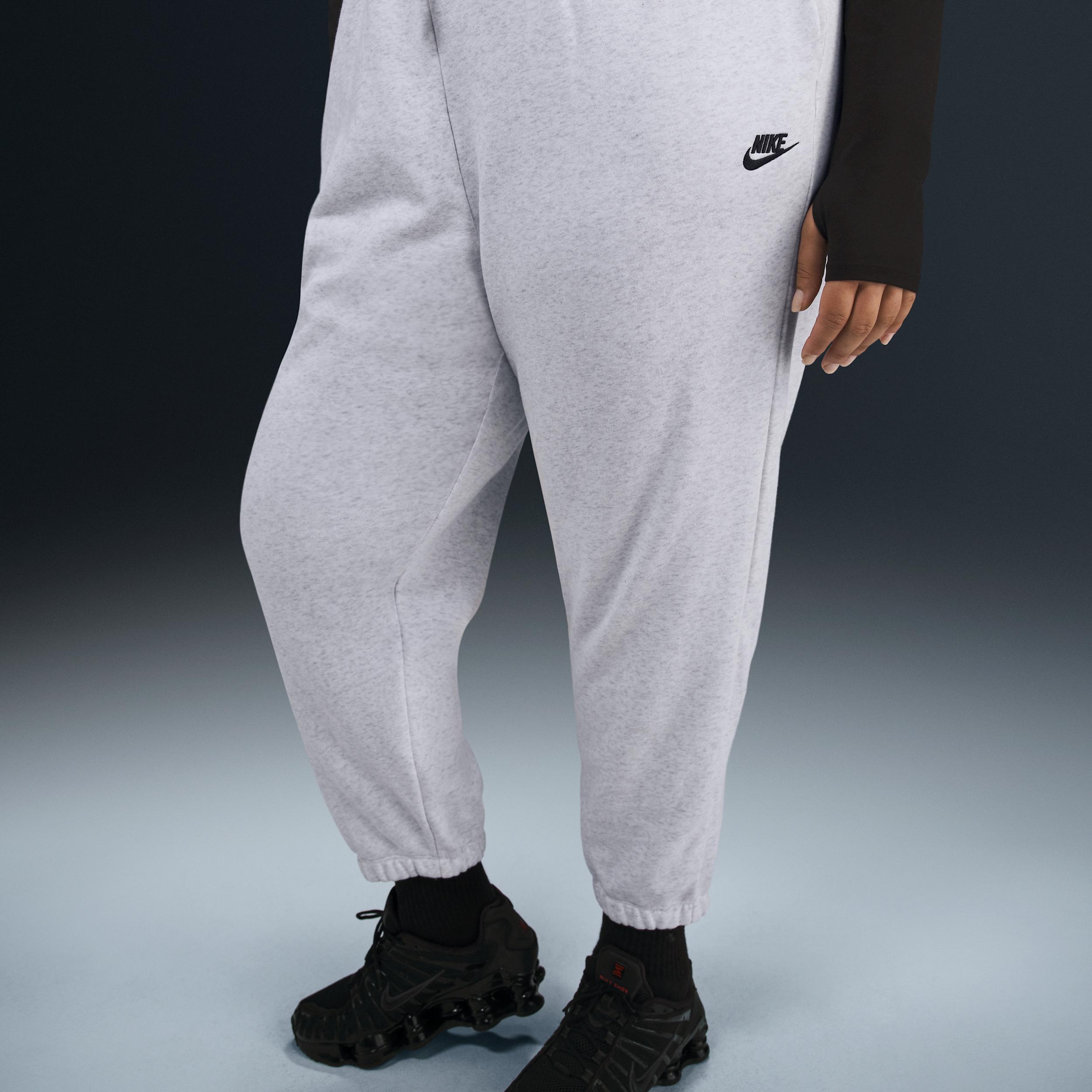 Women's Nike Sportswear Club Fleece Mid-Rise Oversized Sweatpants (Plus Size) Product Image