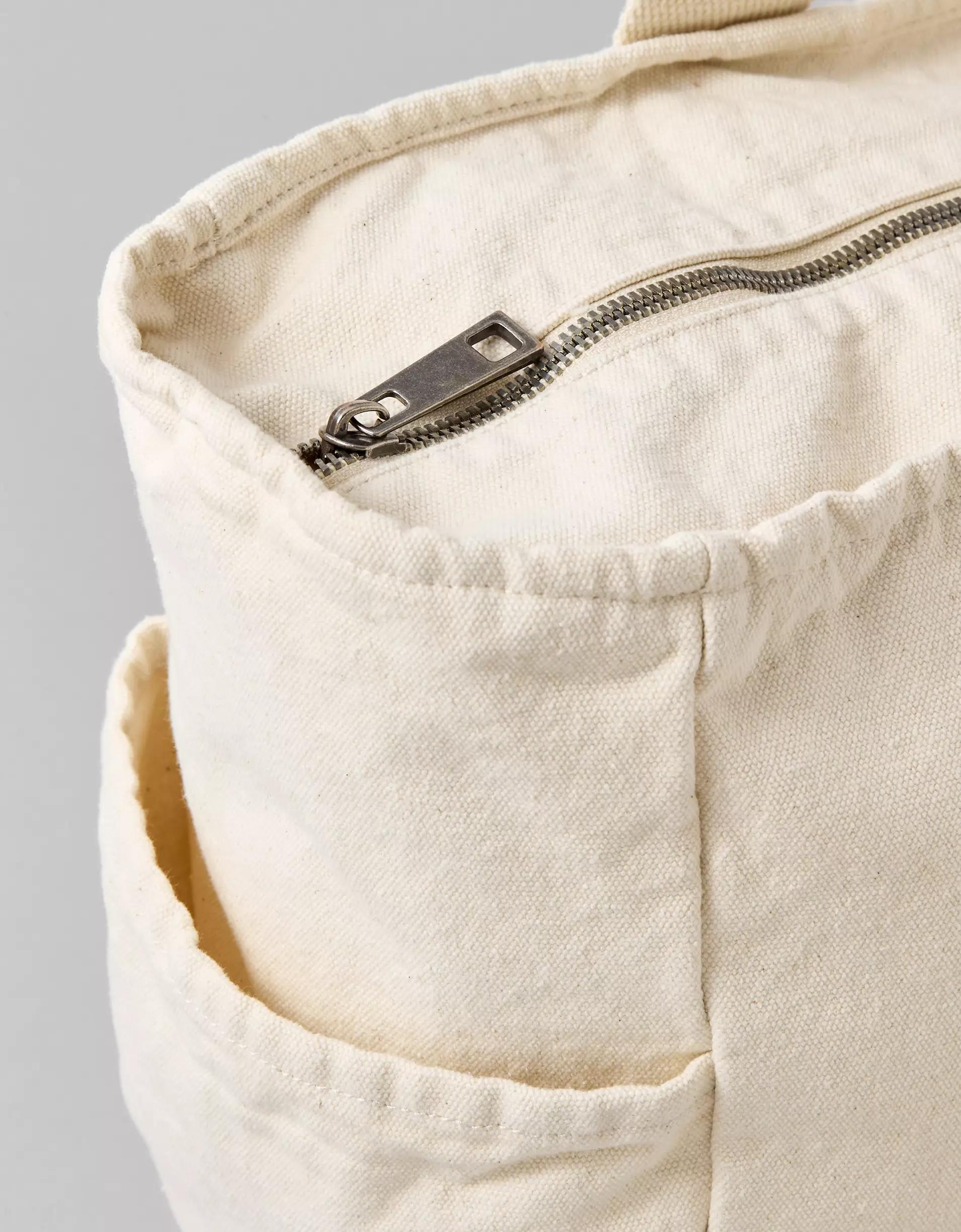 AEO Weekender Tote Bag Product Image