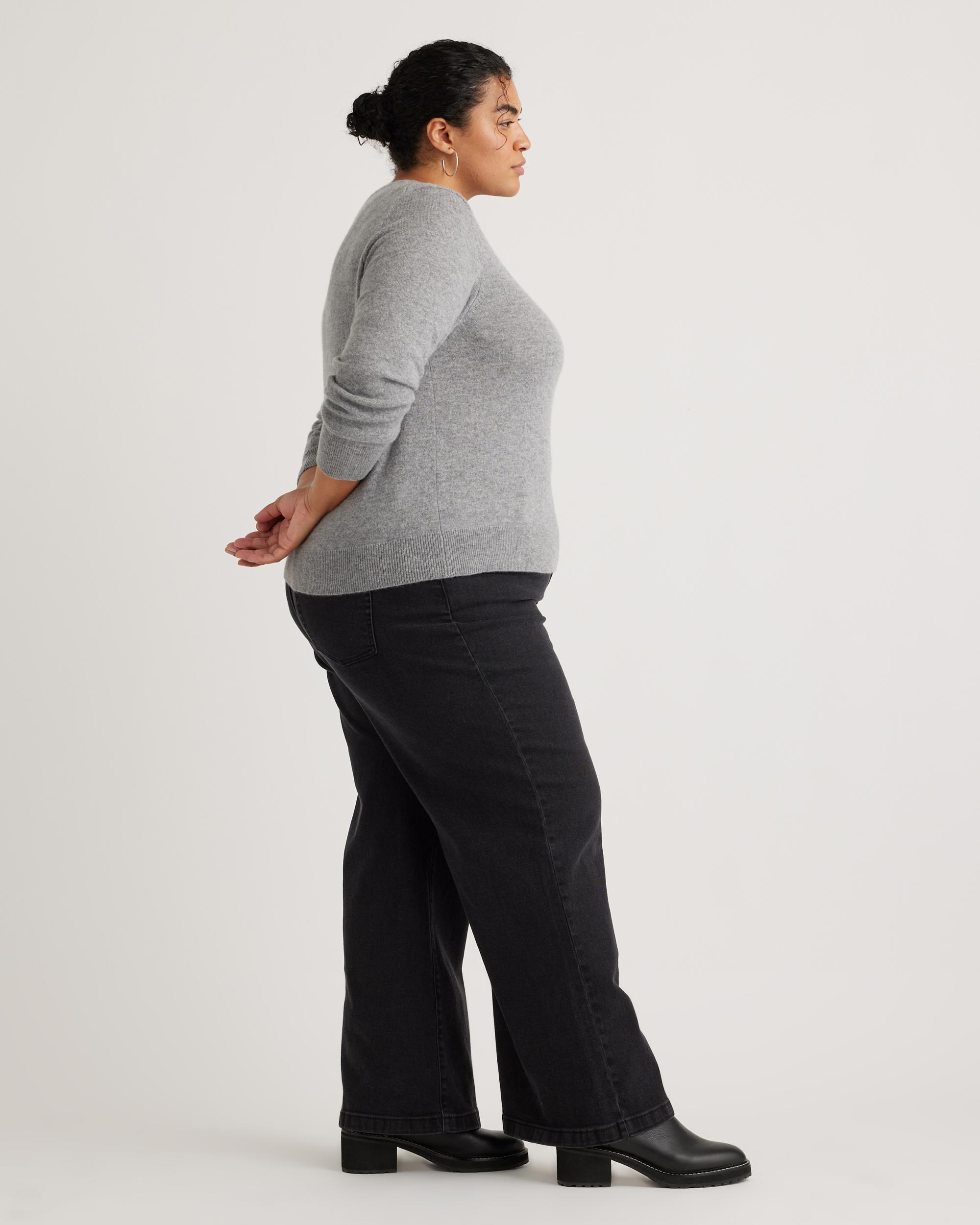 Quince | Women's Mongolian Cashmere Crewneck Sweater Product Image