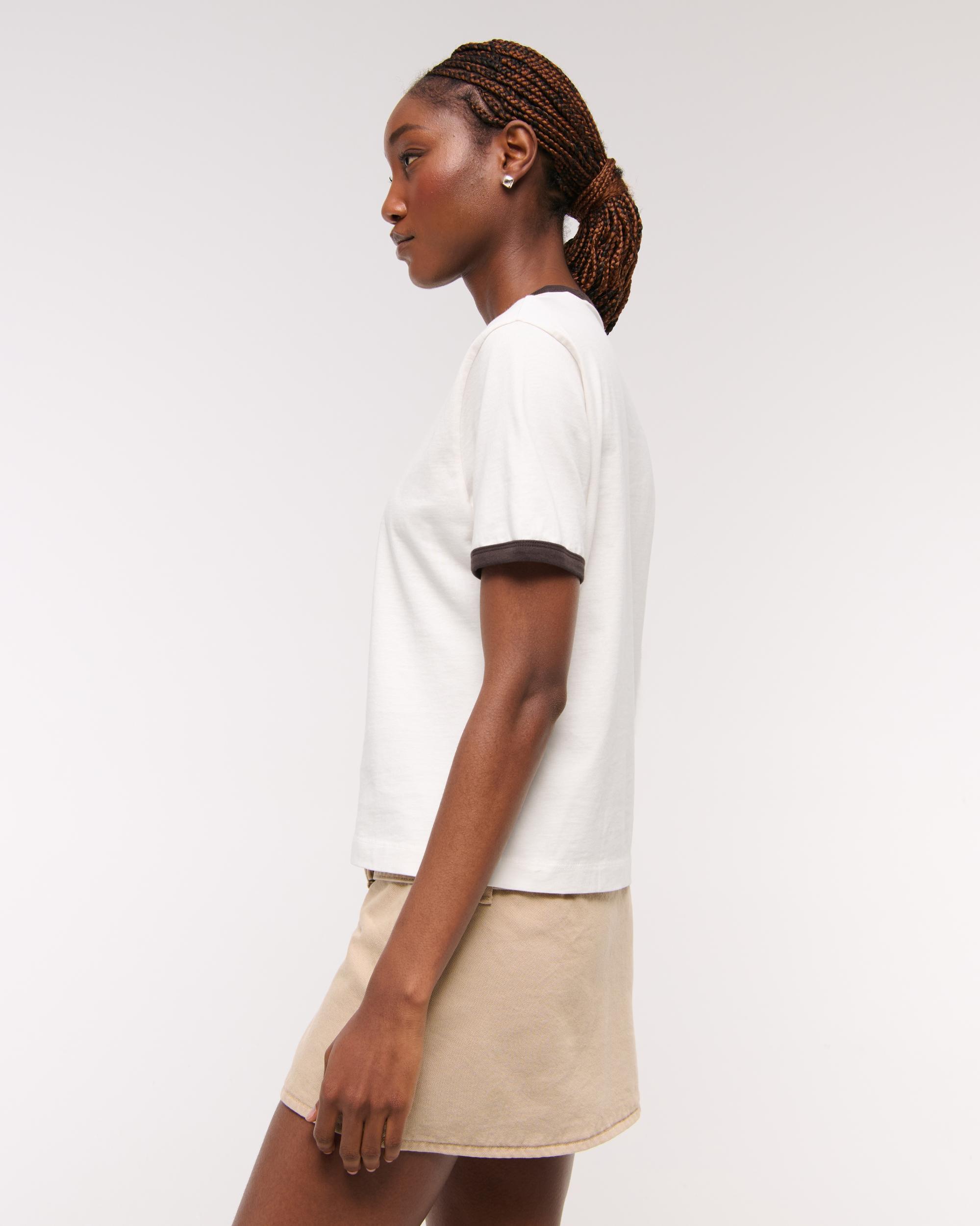 Short-Sleeve Coors Banquet Graphic Relaxed Tee Product Image