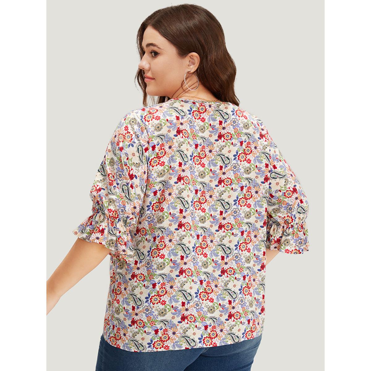 Plus Size Multicolor Floral & Paisley Graphic Button Up Lantern Sleeve Blouse Women Vacation Half Sleeve Round Neck Dailywear Blouses BloomChic 14-16/1X Product Image