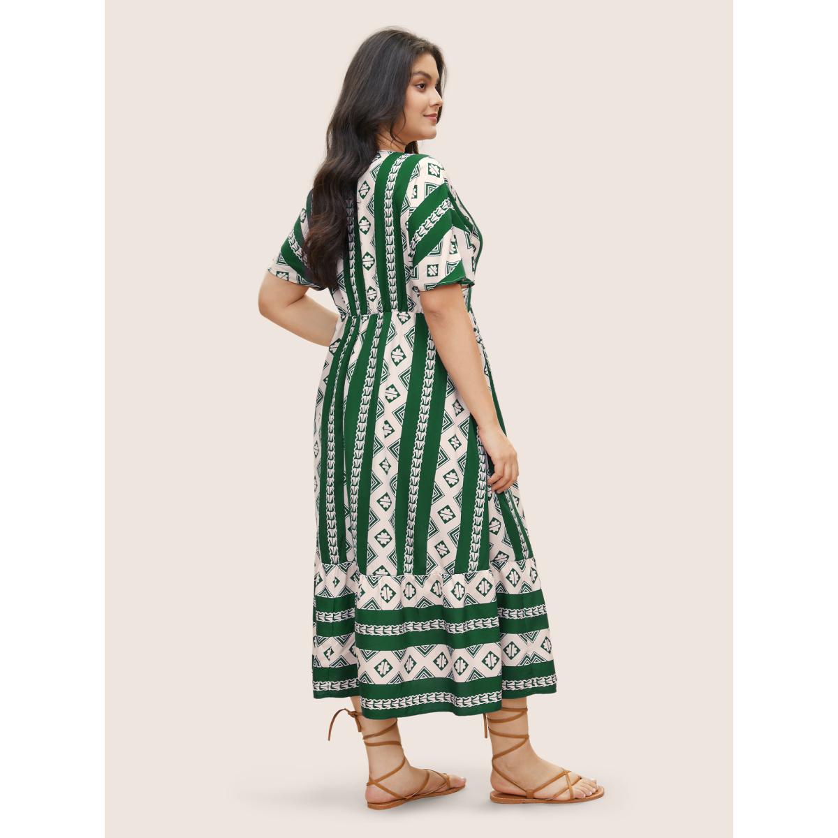 Plus Size Bandana Print Patchwork Elastic Waist Dress DarkGreen Women Resort Non V-neck Short sleeve Curvy Midi Dress BloomChic 18-20/2X Product Image