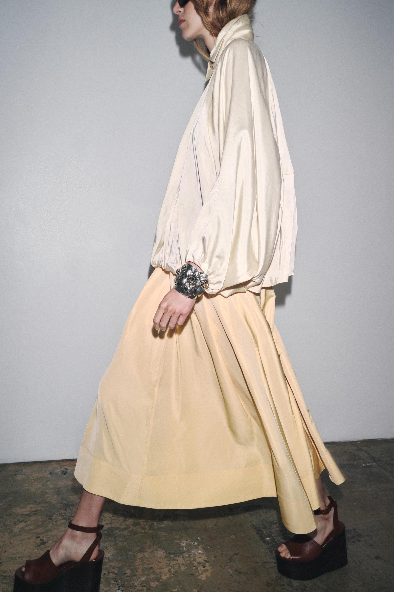 ZW COLLECTION MIDI SKIRT Product Image