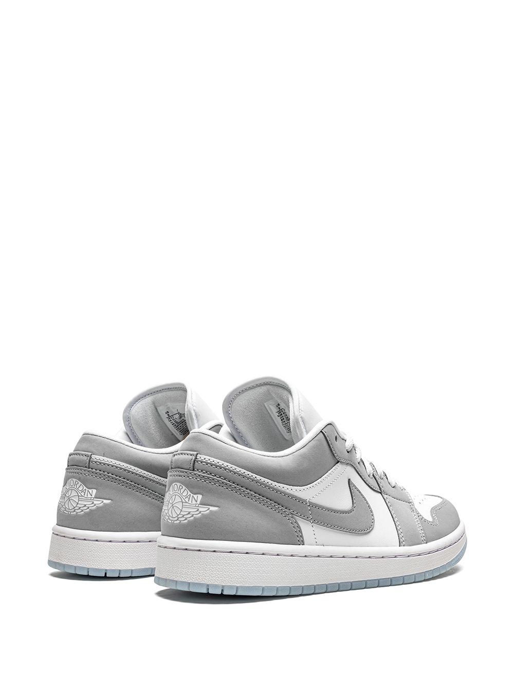 Air Jordan 1 Low "White/Wolf Grey" sneakers Product Image