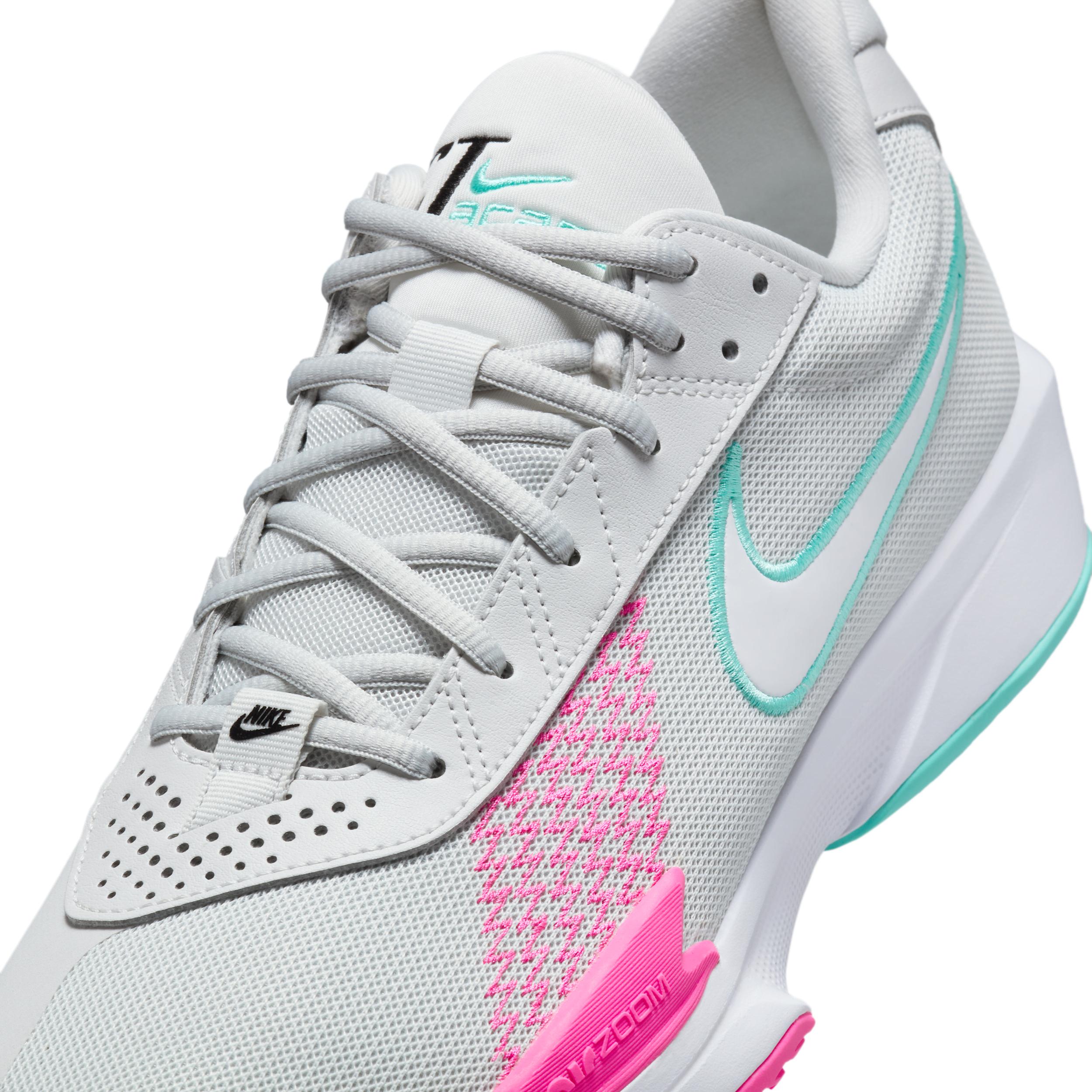 Nike Men's G.T. Cut Academy Basketball Shoes Product Image