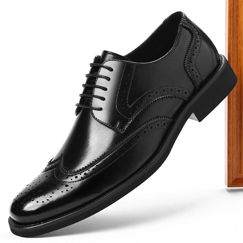 Lace-Up Wingtip Brogue Derby Shoes Product Image