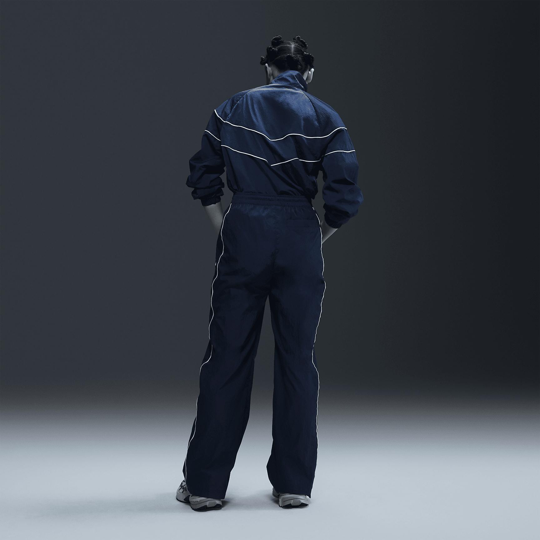 Nike Windrunner Women's High-Waisted Woven Open-Hem Pants Product Image