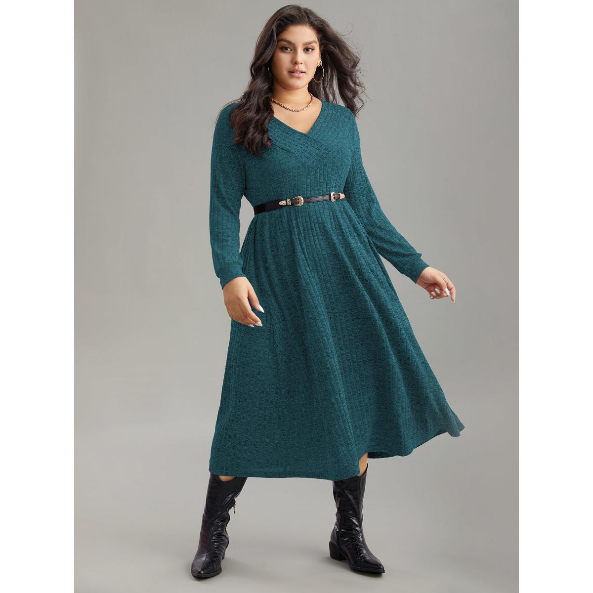 Plus Size Rib Knit Plain Plisse Long Sleeve Dress Aegean Women Leisure Rib Knit V-neck Long Sleeve Curvy Midi Dress BloomChic 26/4X Product Image
