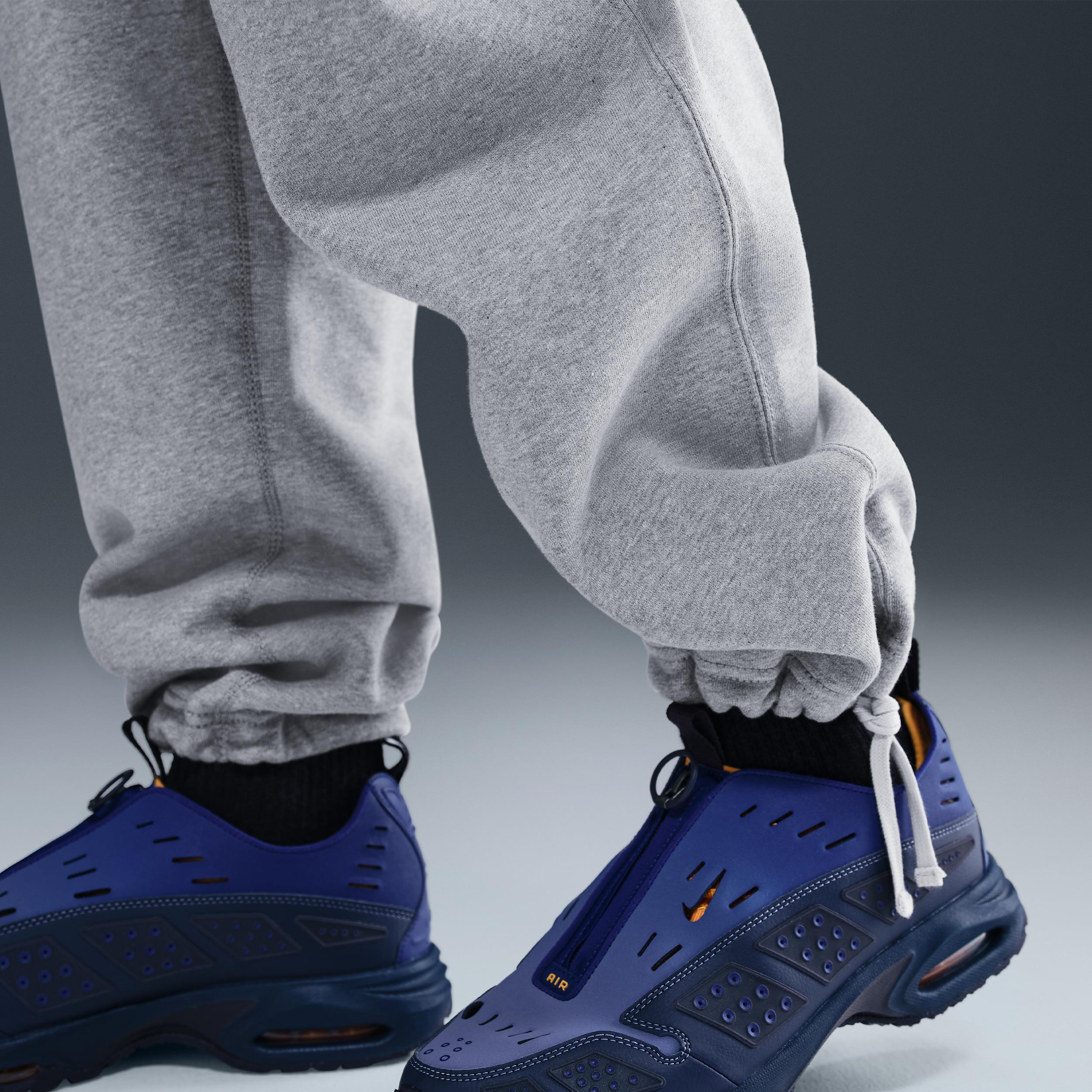 Nike Mens Solo Swoosh Fleece Open-Hem Pants | HV1090-010 Product Image