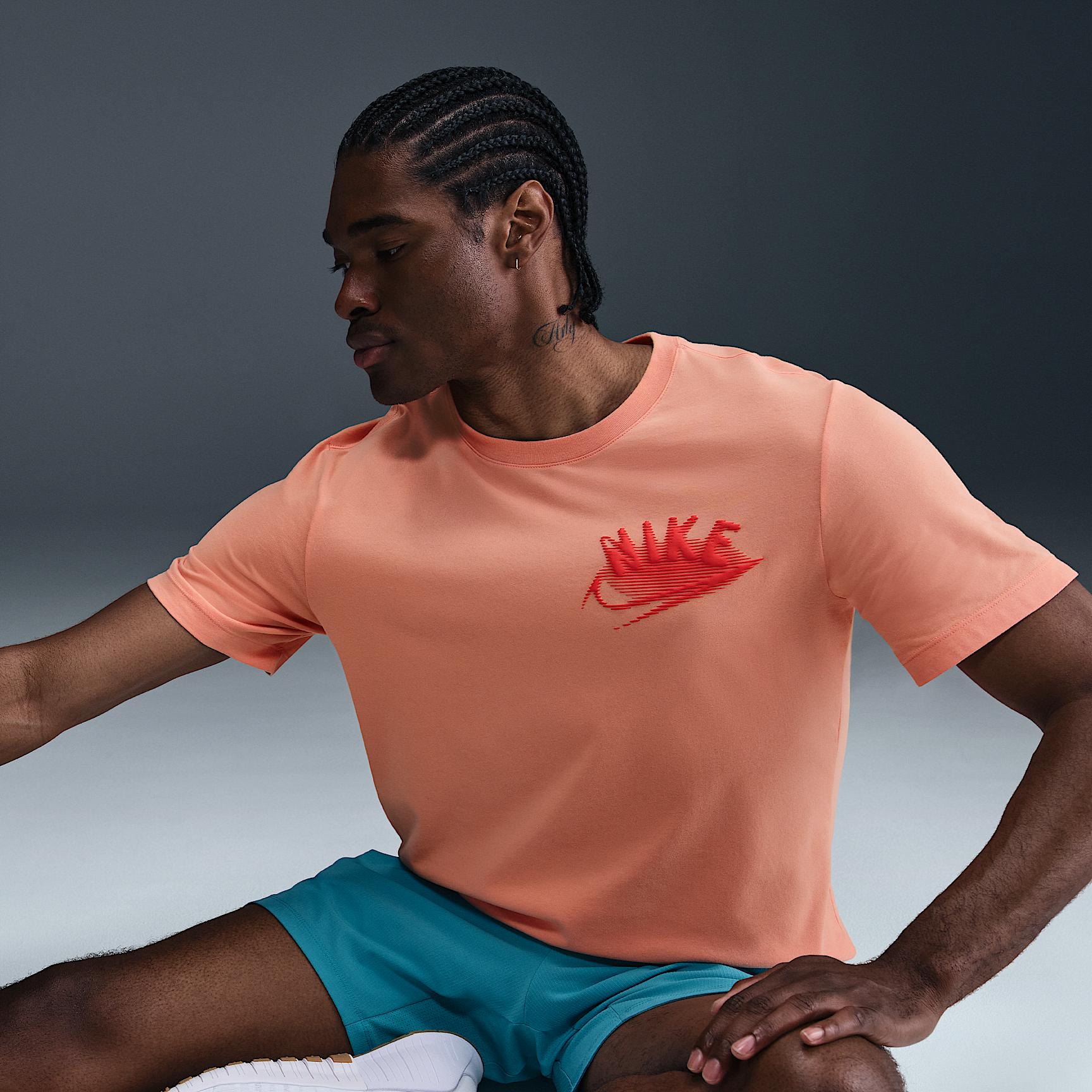 Nike Men's Dri-FIT Fitness T-Shirt Product Image