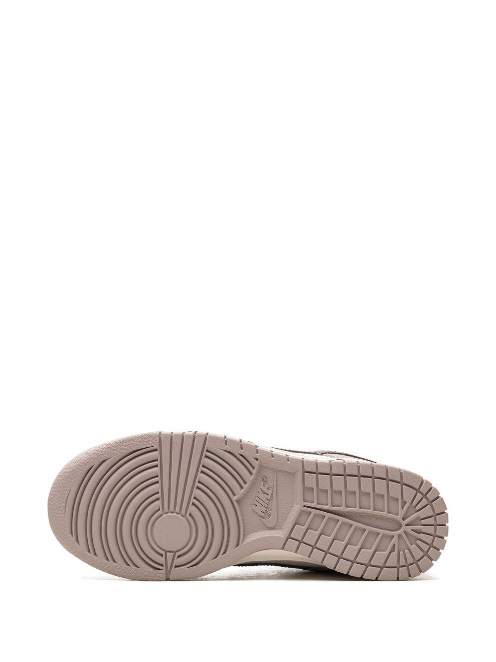 Dunk Low "Diffused Taupe" sneakers Product Image