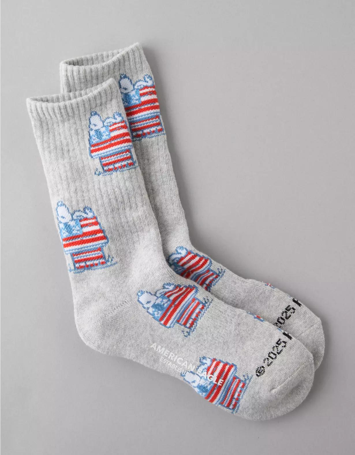 AE Peanuts Graphic Terry Crew Socks Product Image