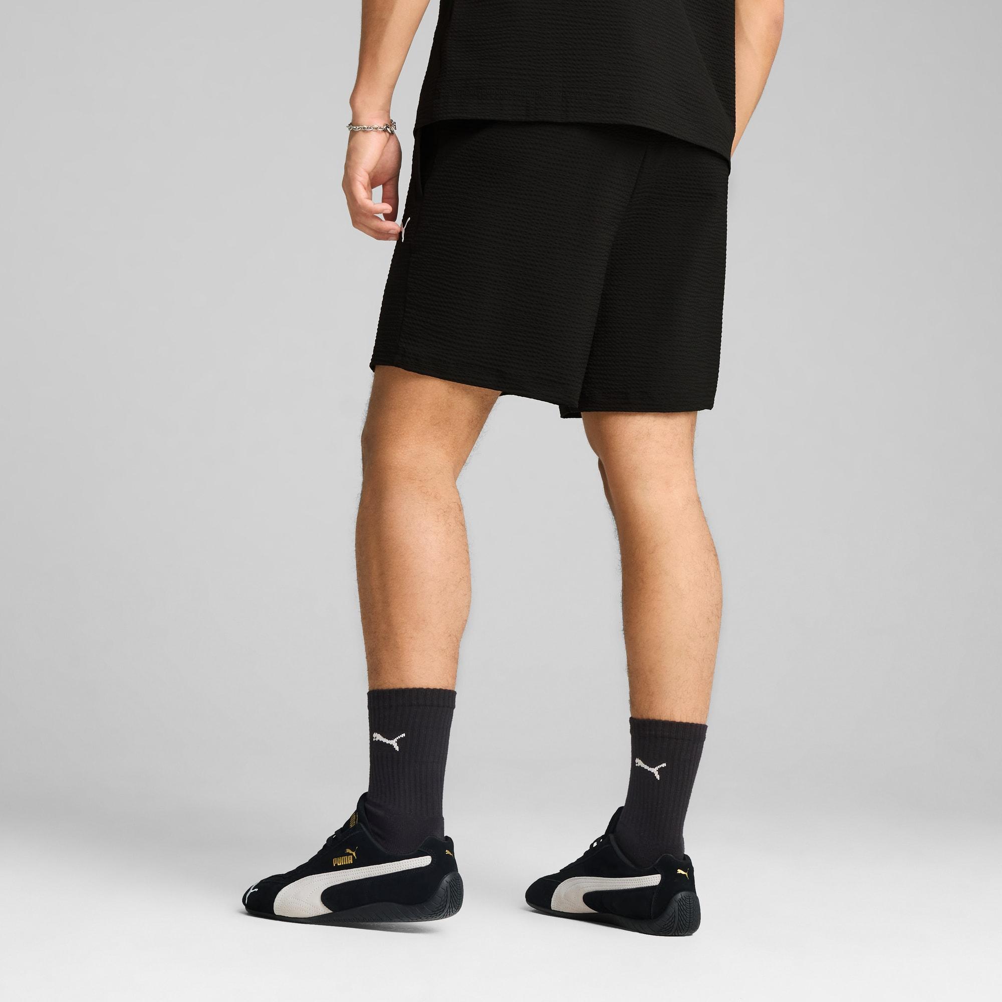WARDROBE ESSENTIALS Men's Seersucker Relaxed 6" Shorts Product Image