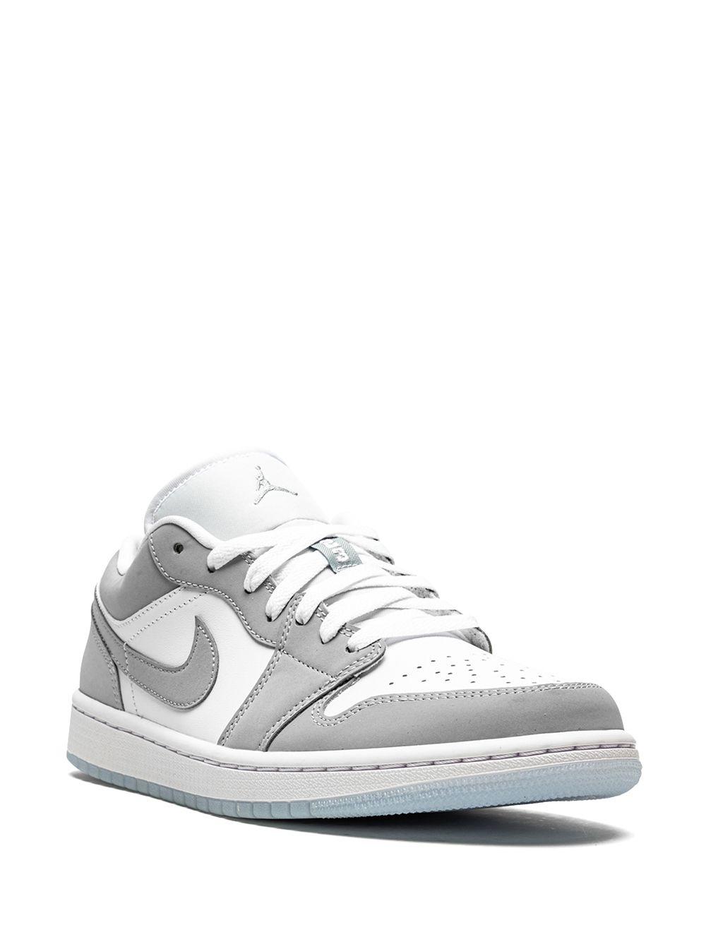 Air Jordan 1 Low "White/Wolf Grey" sneakers Product Image
