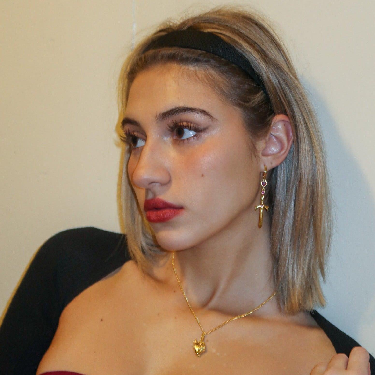 Queen of Hearts Earrings Product Image