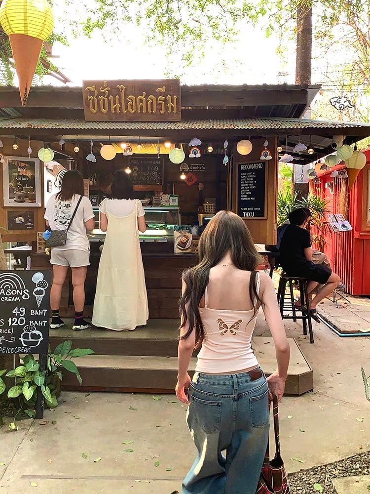 Square Neck Butterfly Cut Out Plain Crop Camisole Top Product Image