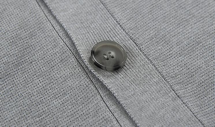 RT No. 2803 GRAY KNITTED CARDIGAN Product Image