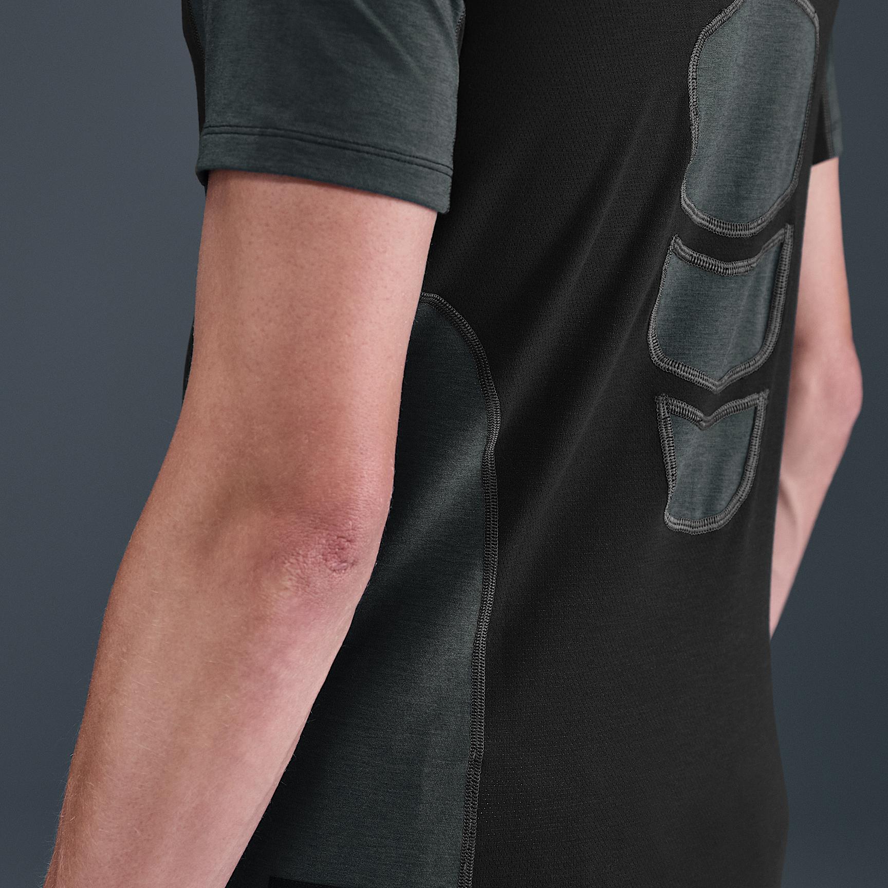 Nike Mens Tech Dri-FIT Short-Sleeve Base Layer | IB1522-010 Product Image