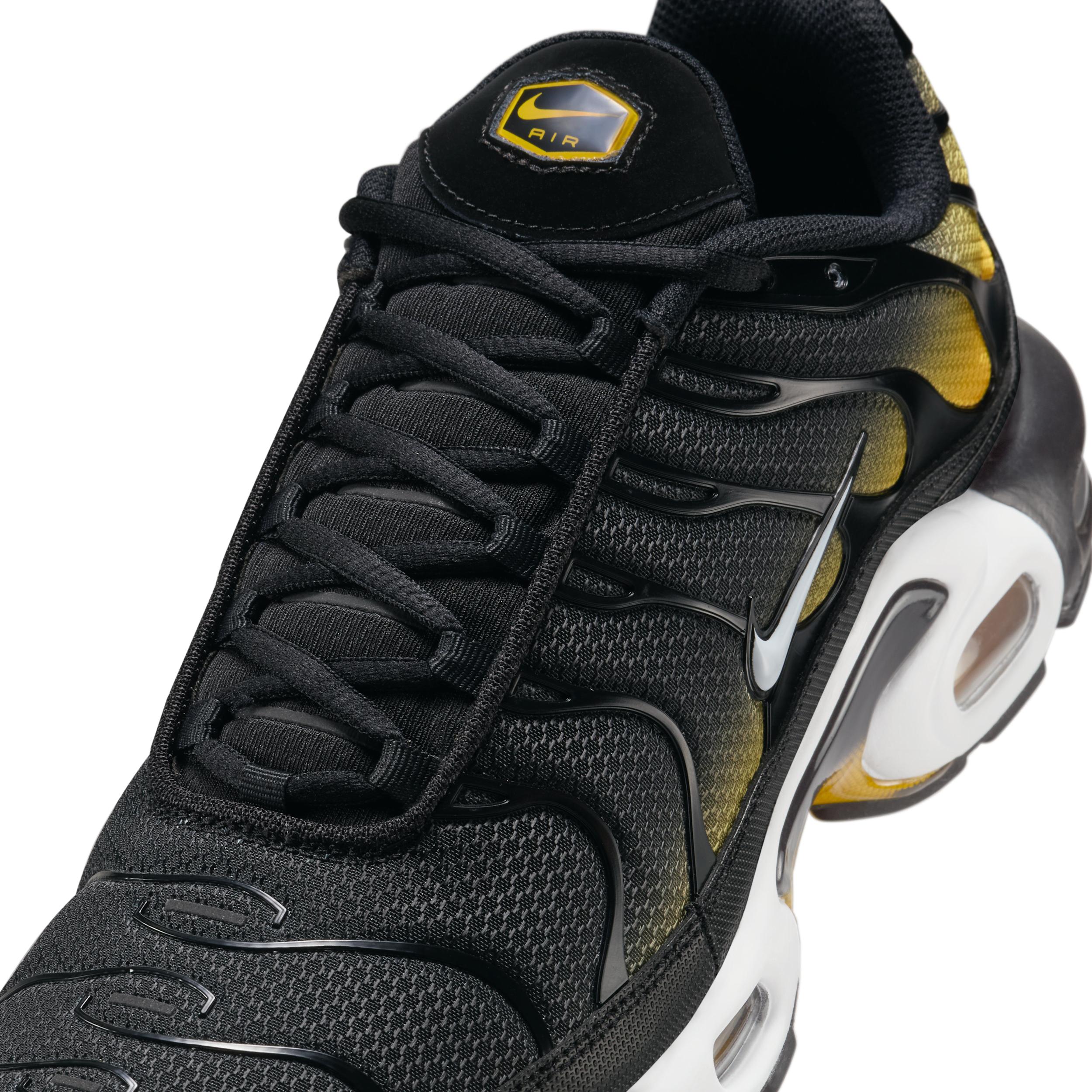 Nike Men's Air Max Plus Shoes Product Image