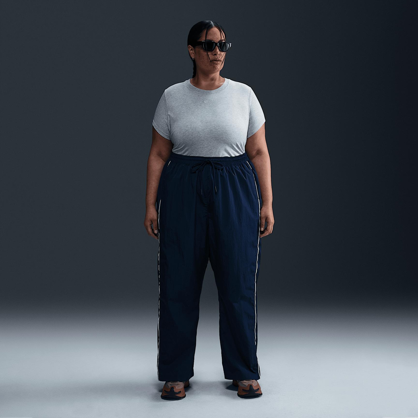 Nike Sportswear Chill Knit Women's Cropped T-Shirt (Plus Size) Product Image