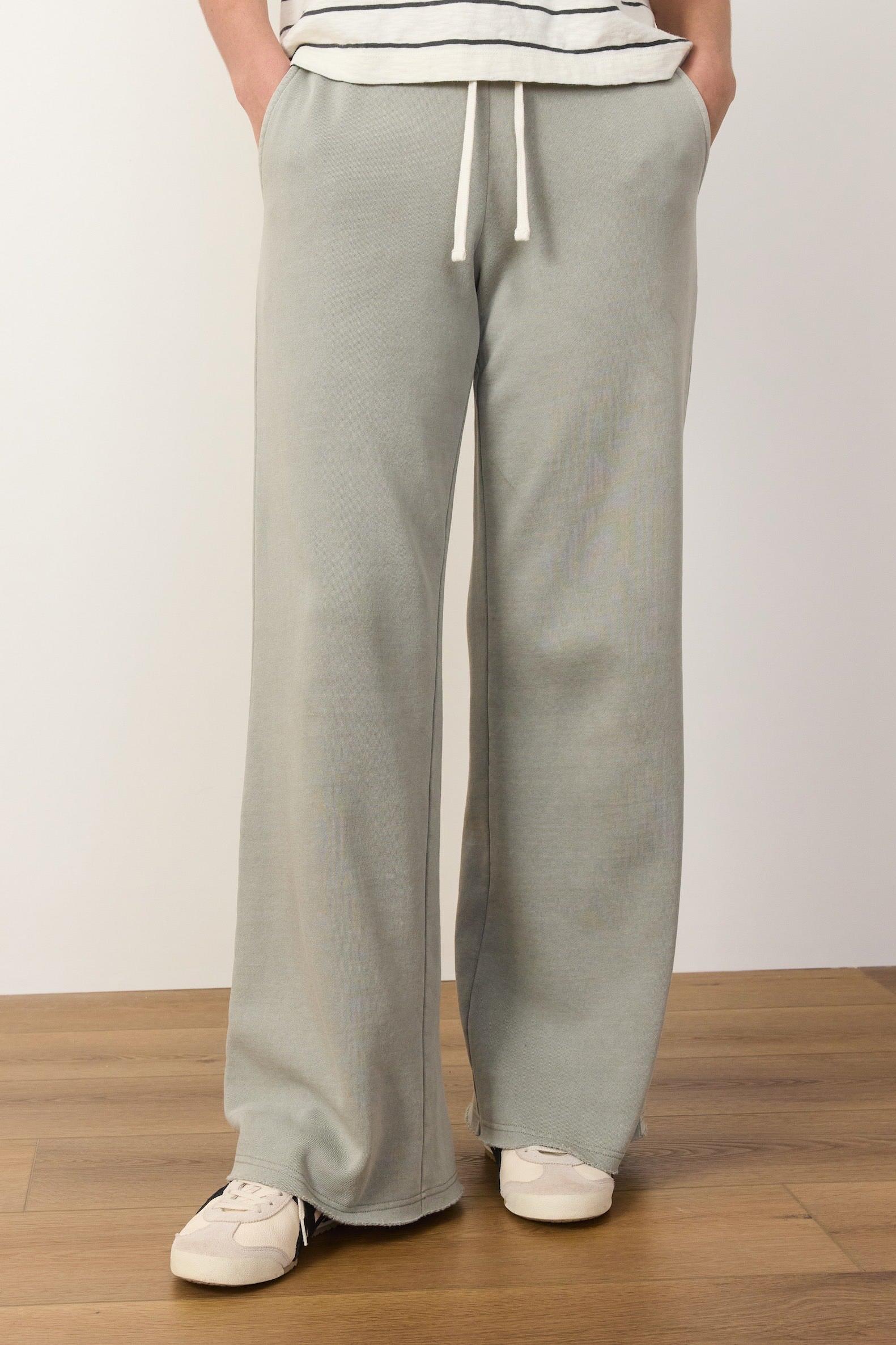 Cloud 9 Fleece Wide Leg Sweatpant Product Image